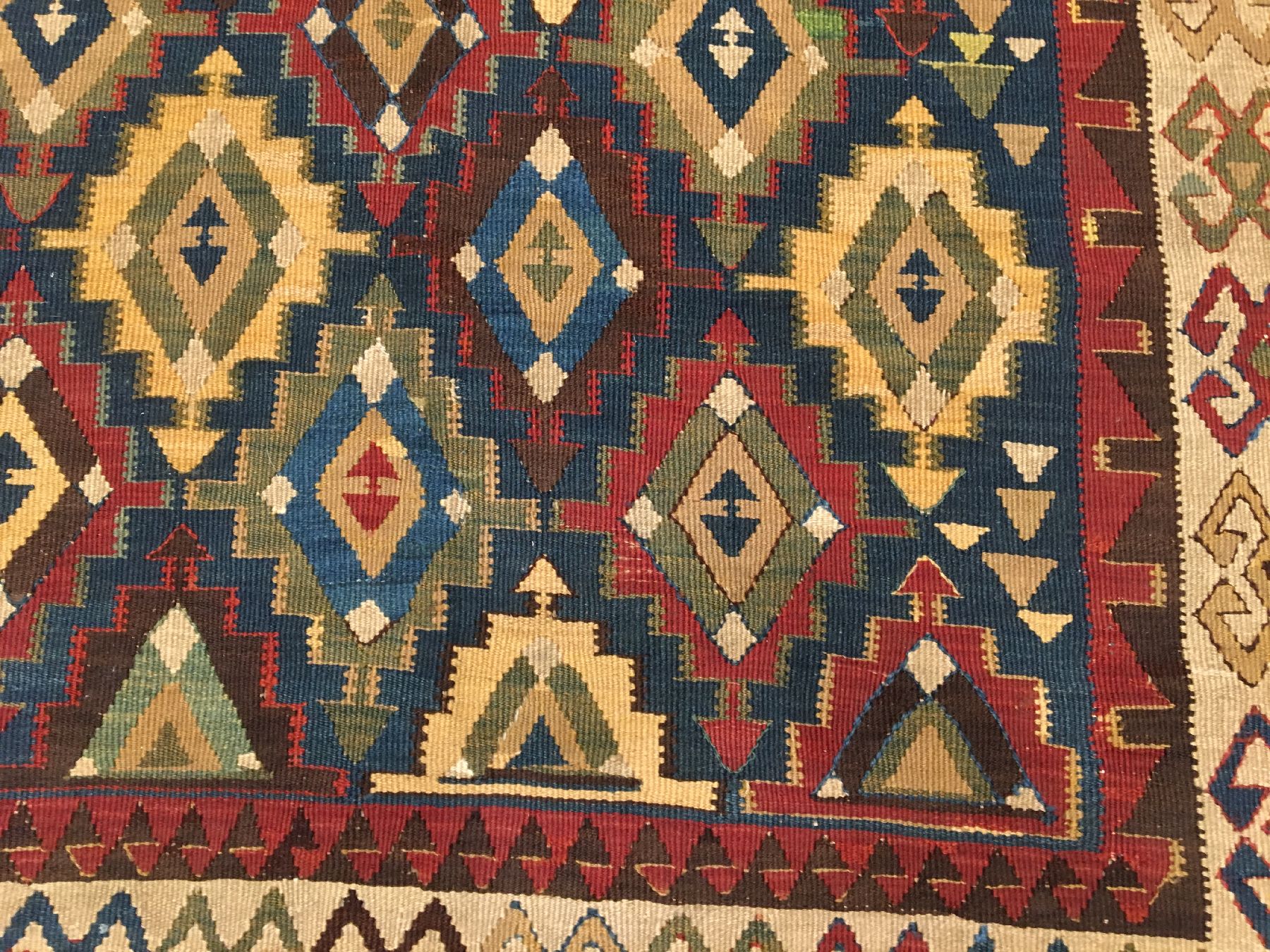 Detail g: Kaukasischer "Kelim" antik, Südkaukasus, Ende 19.Jhd., Wolle gewebt auf Wolle. Seltener Südkaukasischer Kelim mit Kuba Muster auf ...