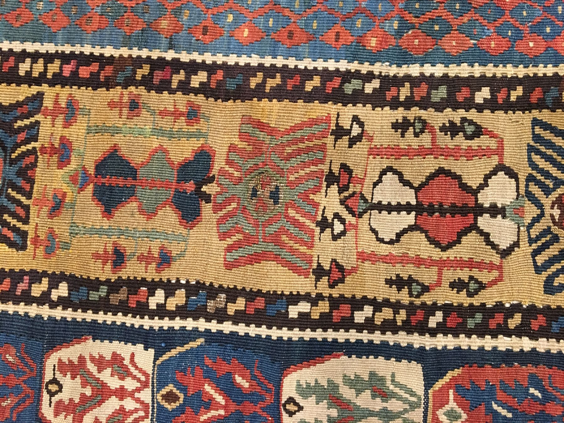 Detail h: Feiner grüner Erzurum "Gebetskelim" antik (Mit Metall-Highlights), Ostanatolien, 19.Jhd., Wolle mit Metall-Highlights gewebt auf Wolle. ...