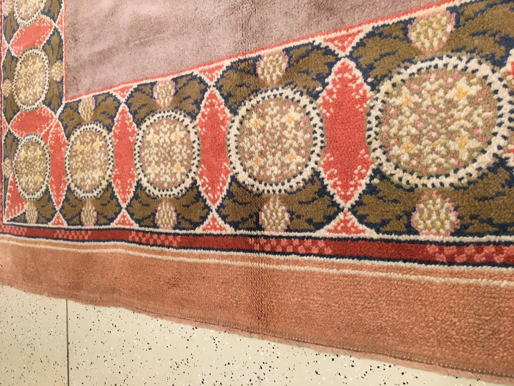 Detail d: Donegal "Teppich" antik, Irland, um 1900, Wolle geknüpft auf Wolle. Dekorativer Donegal aus den irischen Knüpfwerkstätten mit ...