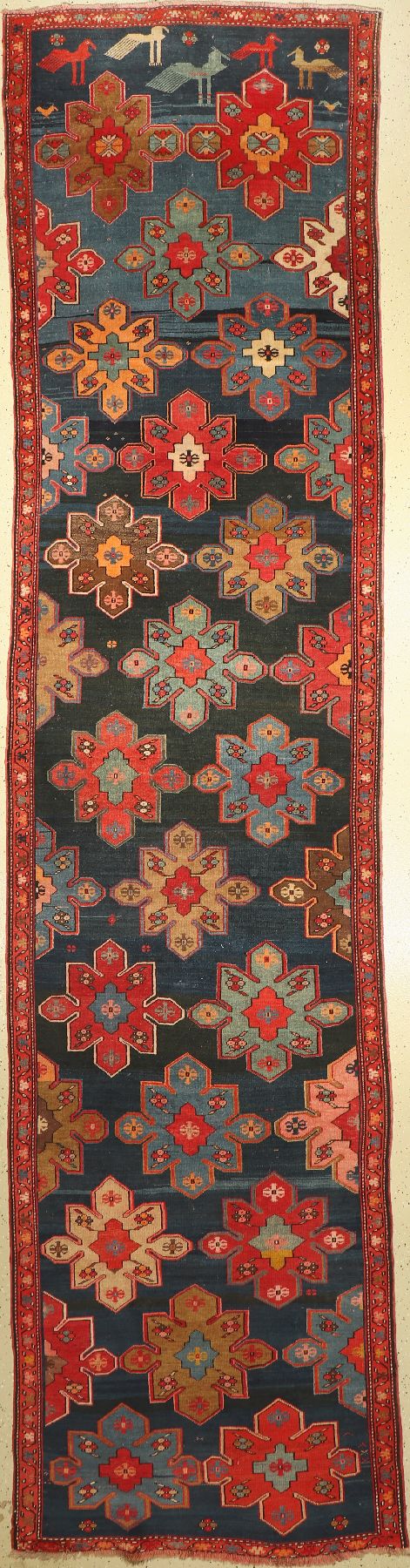 Vogel Karabagh "Galerie" alt, Kaukasus, um 1940, Wolle auf Wolle, ca. 491 x 118 cm, EHZ: 3
