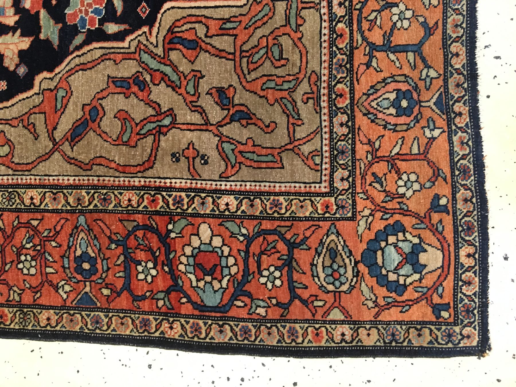 Detail g: Seltener feiner Farahan antik, Westpersien, 19.Jhd., Korkwolle geknüpft auf Baumwolle. Ein eindrucksvolles Medaillon Muster belegt edel den ...