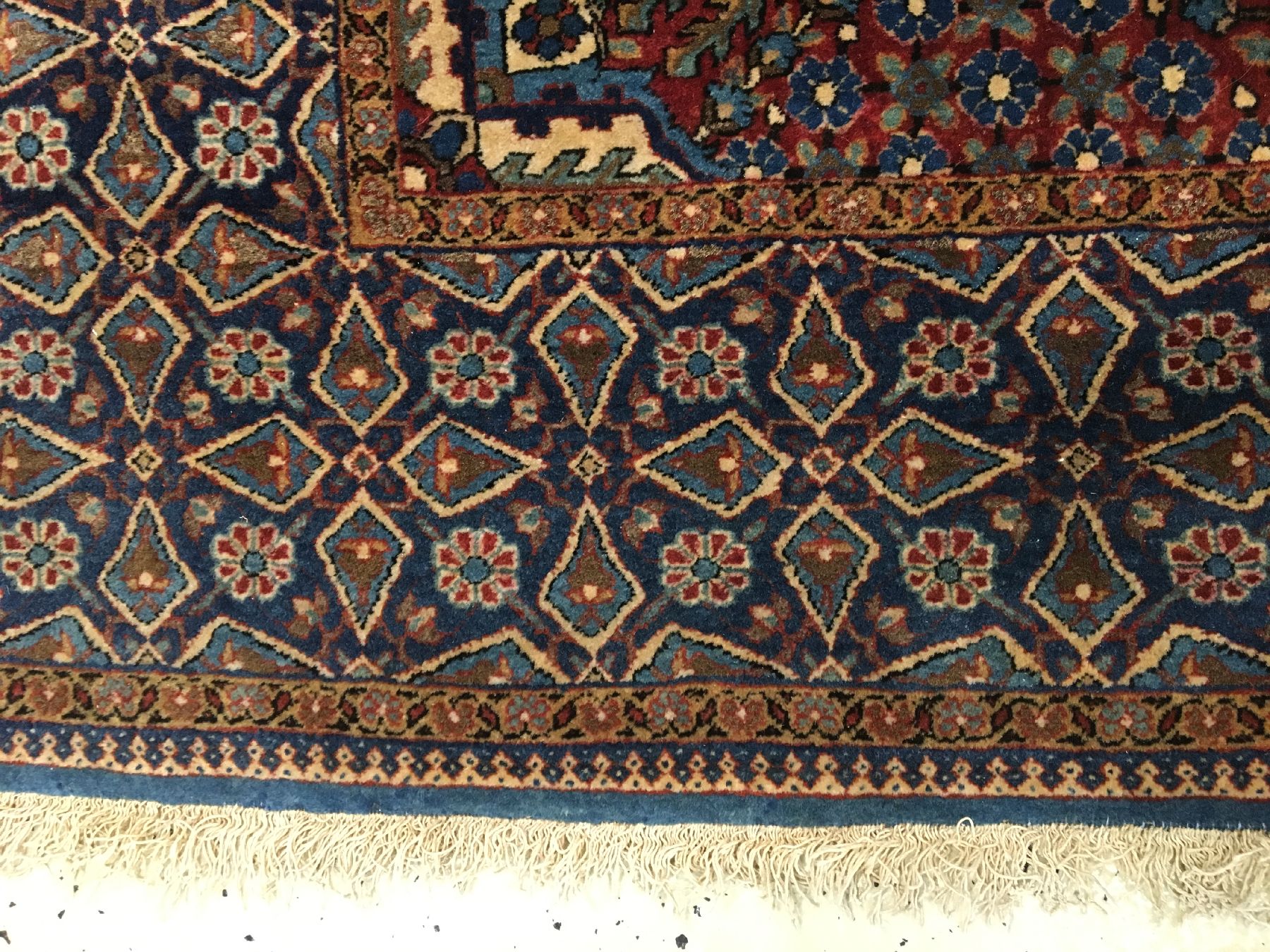 Detail g: Seltener feiner Keschan "Ateschoglou" antik, Zentralpersien, 19.Jhd., Korkwolle geknüpft auf Baumwolle. Dieses Spitzenexemplar aus den ...