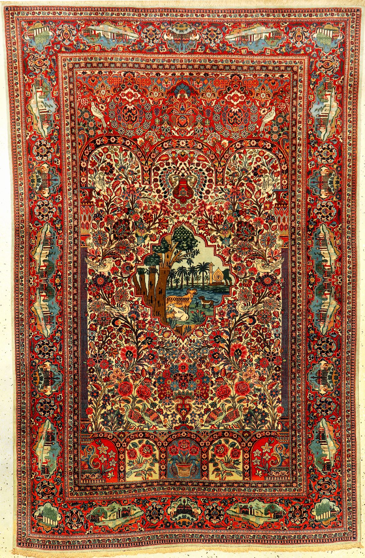 Feiner Keschan Kork alt, Zentralpersien, um 1910, Korkwolle geknüpft auf Baumwolle. Sehr hochwertiger Keschan mit Paradiestor Muster und ...