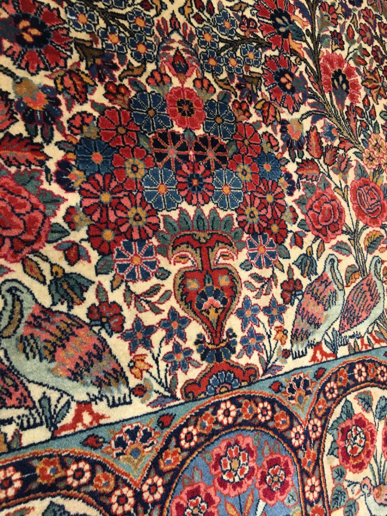 Detail d: Feiner Keschan Kork alt, Zentralpersien, um 1910, Korkwolle geknüpft auf Baumwolle. Sehr hochwertiger Keschan mit Paradiestor Muster und ...