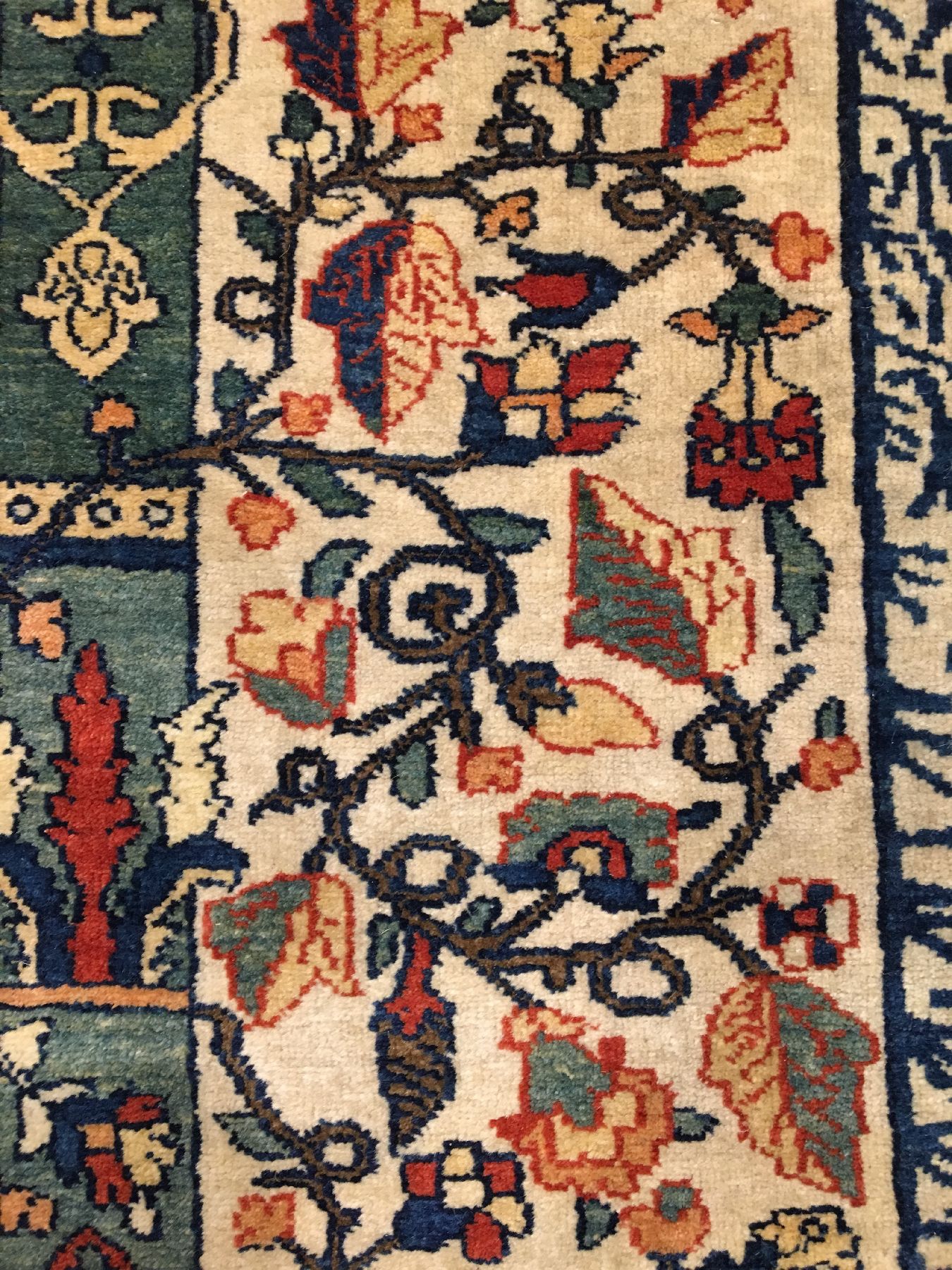 Detail g: Seltener Farahan "Bildteppich" antik (Sassanidenherrscher Schapur I.), Westpersien, 19.Jhd., Wolle geknüpft auf Baumwolle. Rarer Farahan ...
