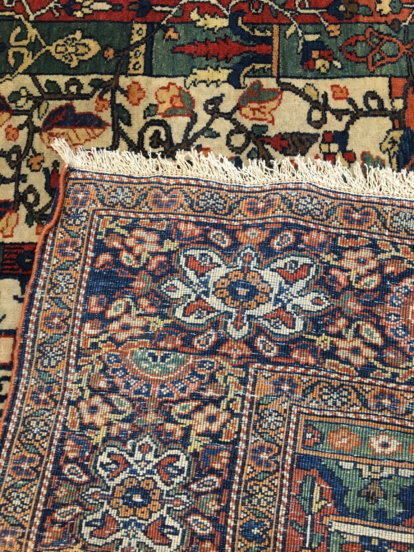 Detail i: Seltener Farahan "Bildteppich" antik (Sassanidenherrscher Schapur I.), Westpersien, 19.Jhd., Wolle geknüpft auf Baumwolle. Rarer Farahan ...