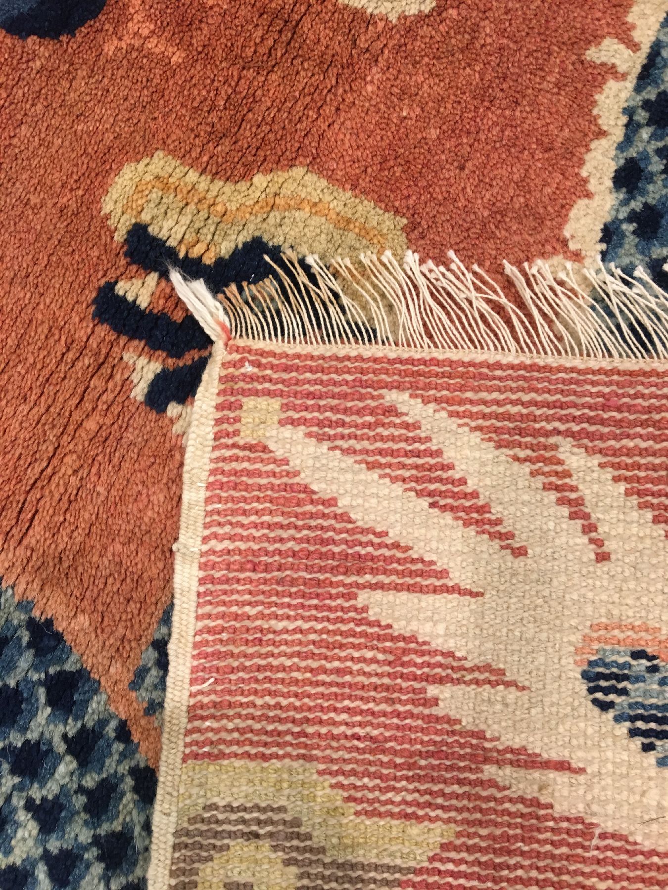 Detail e: Kleiner Feiner Ning-Hsia "Säulenteppich" antik(Drachen), Westchina, um 1900, Wolle geknüpft auf Baumwolle. Seltener kleinformatiger ...