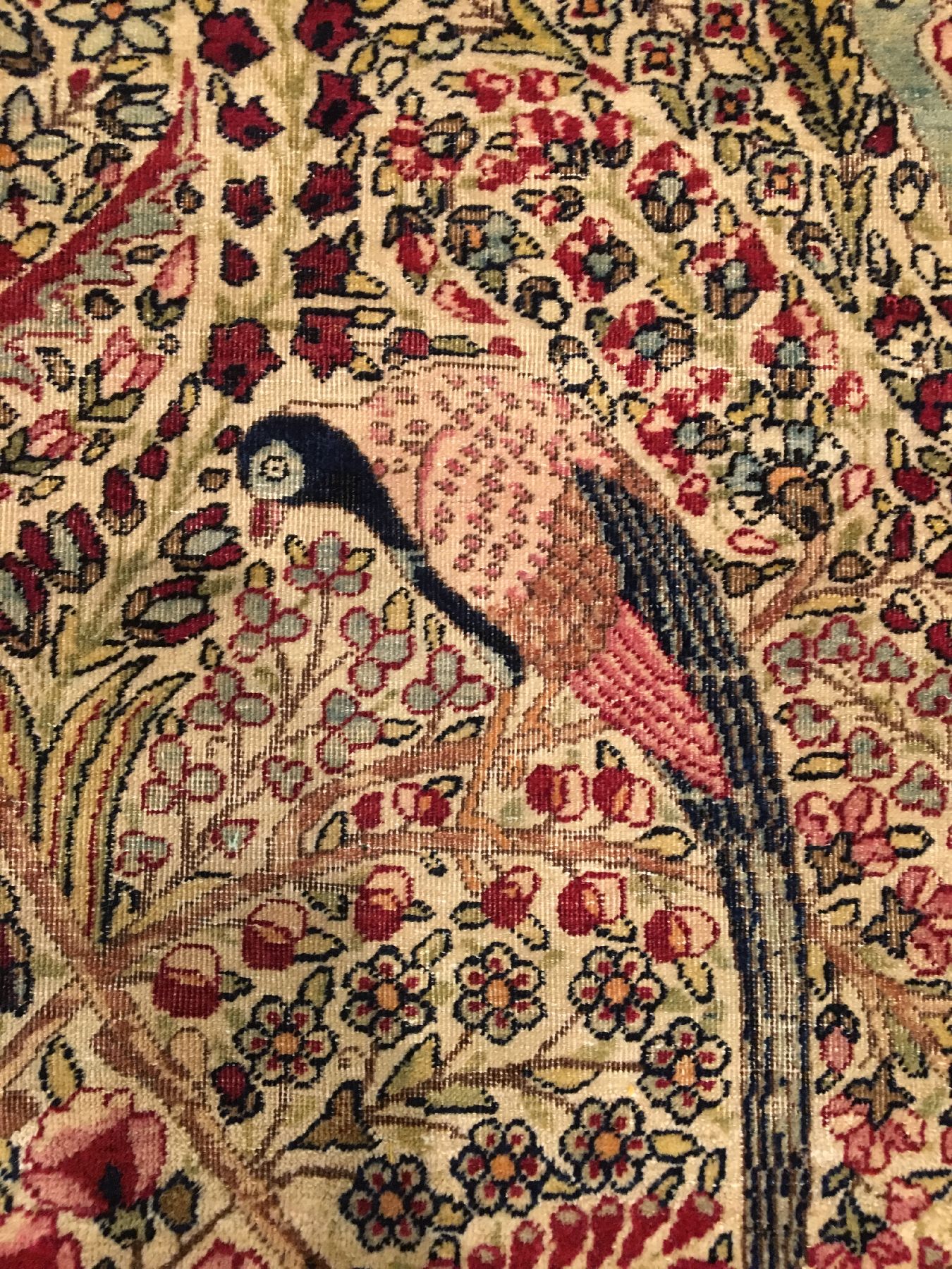 Detail d: Sehr feiner Kerman "Ravar" antik "Auftraggeber Kermani, Knüpfer Mohammad Ebne Jafar" (Signiert), Südpersien, Datiert 1913, ...
