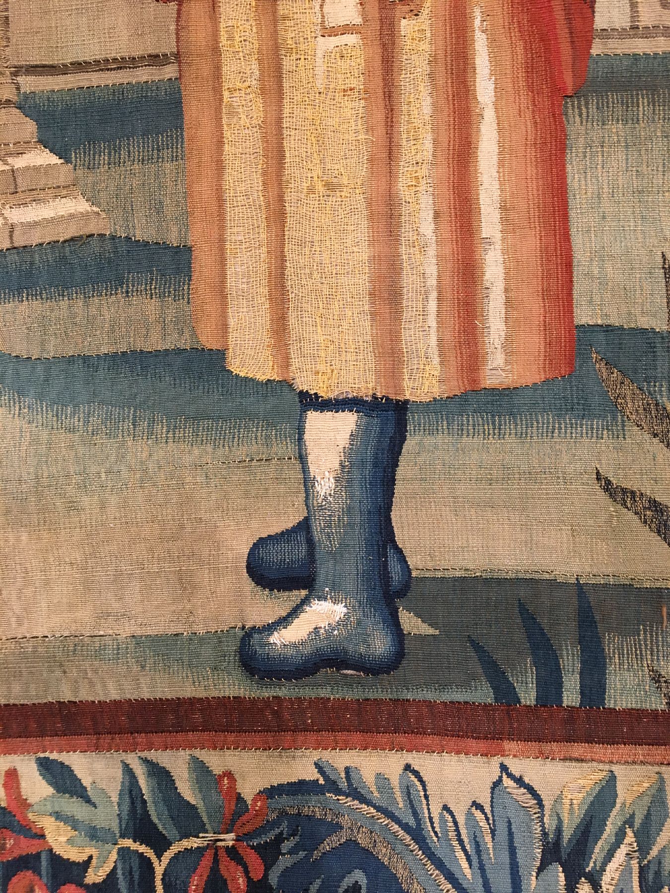 Detail e: Sehr feine Brüsseler "Tapisserie" antik (Fragment), Flandern, 16.Jhd., Wolle mit Seide. Bemerkenswerte feine Arbeit aus den Brüsseler ...