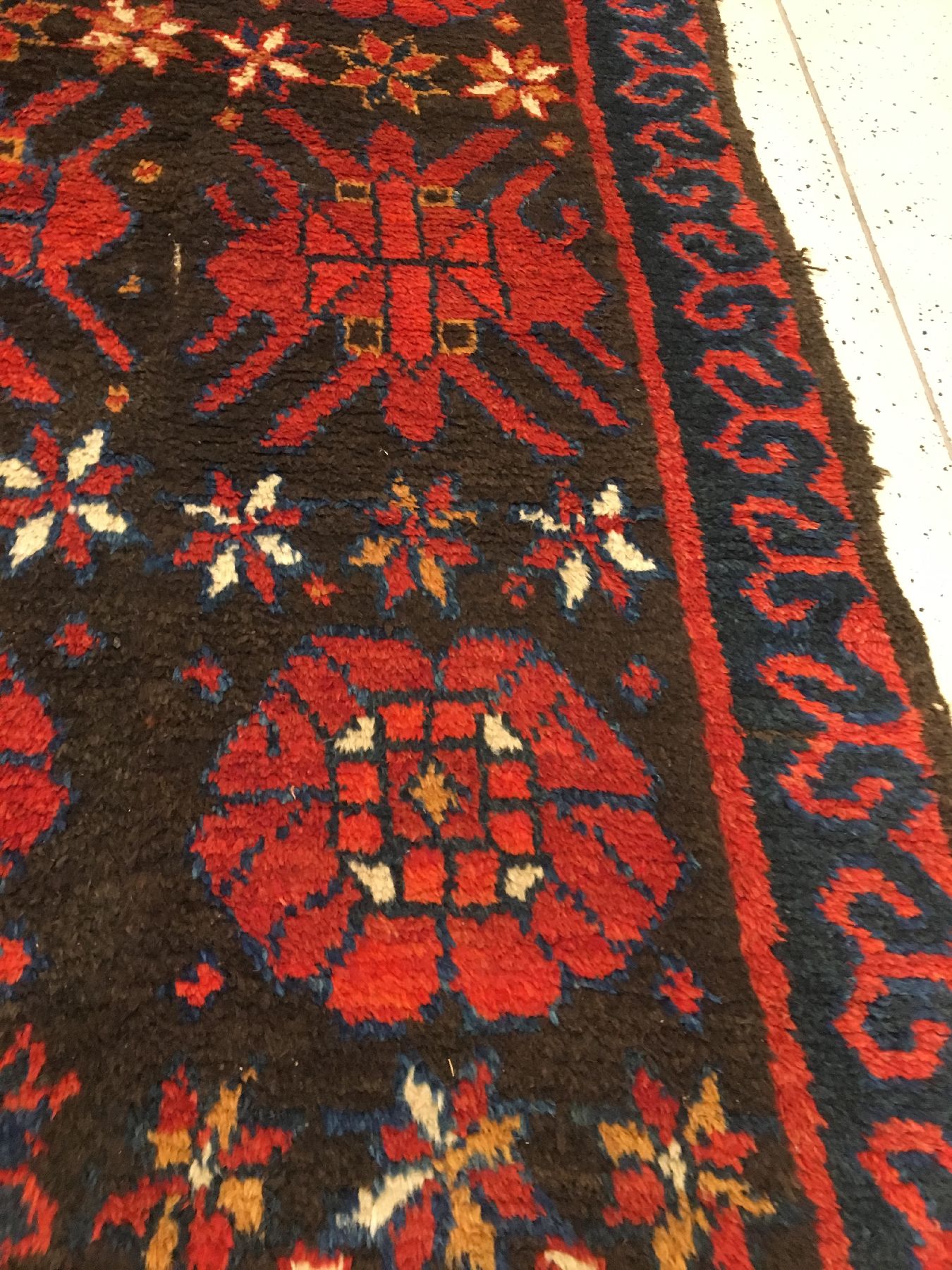 Detail b: Seltener Kirgisischer "Hauptteppich" antik, Kirgisistan Amu-Darja Region, 19.Jhd., Wolle geknüpft auf Ziegenhaar. Dekorativer ...