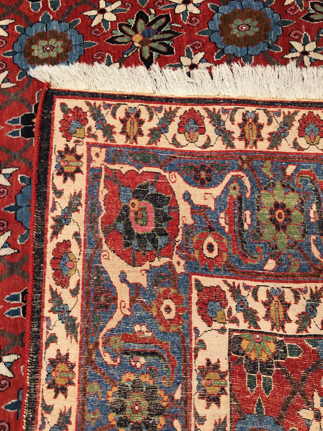 Detail h: Großer feiner Weramin alt (Mina-Khani), Zentralpersien, um 1920, Korkwolle geknüpft auf Baumwolle. Eleganter rotgrundiger Weramin im Mina-Khani ...