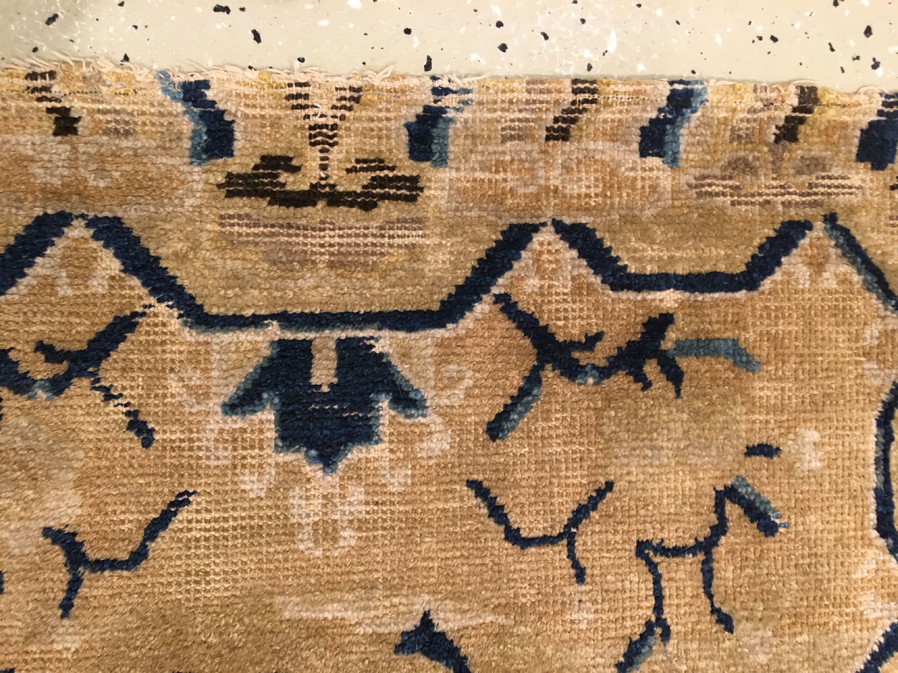 Detail g: (3 Lots) Ning-Hsia "Sitzmatten" antik, Westchina, um 1800-1880, Wolle geknüpft auf Baumwolle. Drei Sitzmatten mit Fo-Hunde, ca. 70 x 73 ...