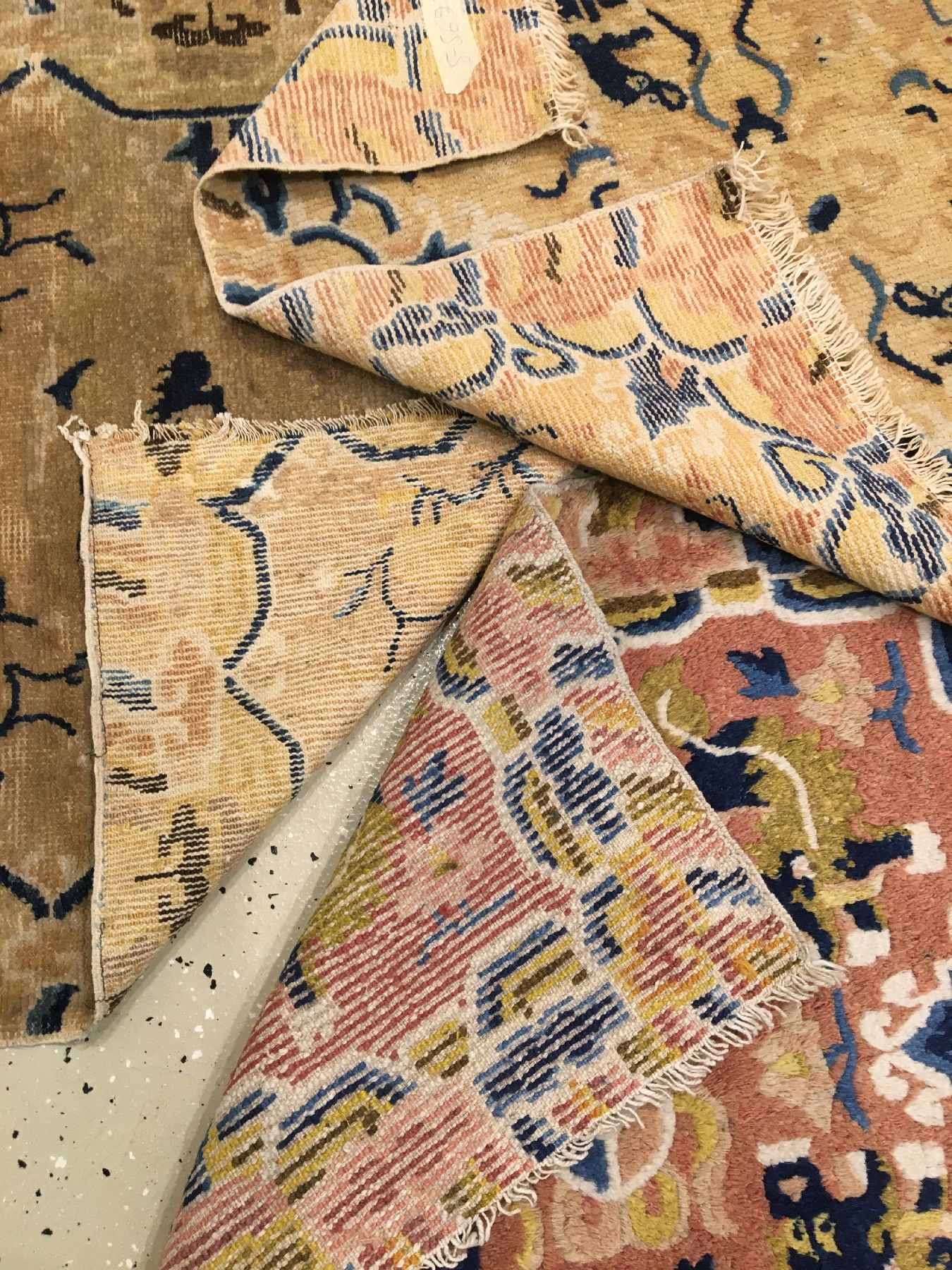 Detail h: (3 Lots) Ning-Hsia "Sitzmatten" antik, Westchina, um 1800-1880, Wolle geknüpft auf Baumwolle. Drei Sitzmatten mit Fo-Hunde, ca. 70 x 73 ...