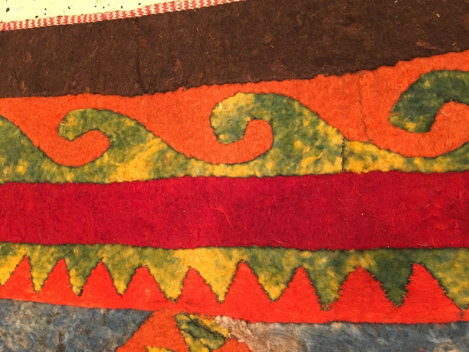 Detail d: Seltener Kirgisischer Shyrdak "Filzteppich" antik, Kirgisistan, Ende 19.Jhd., Filz. Hochdekorativer Filzteppich der Kirgisen mit ...