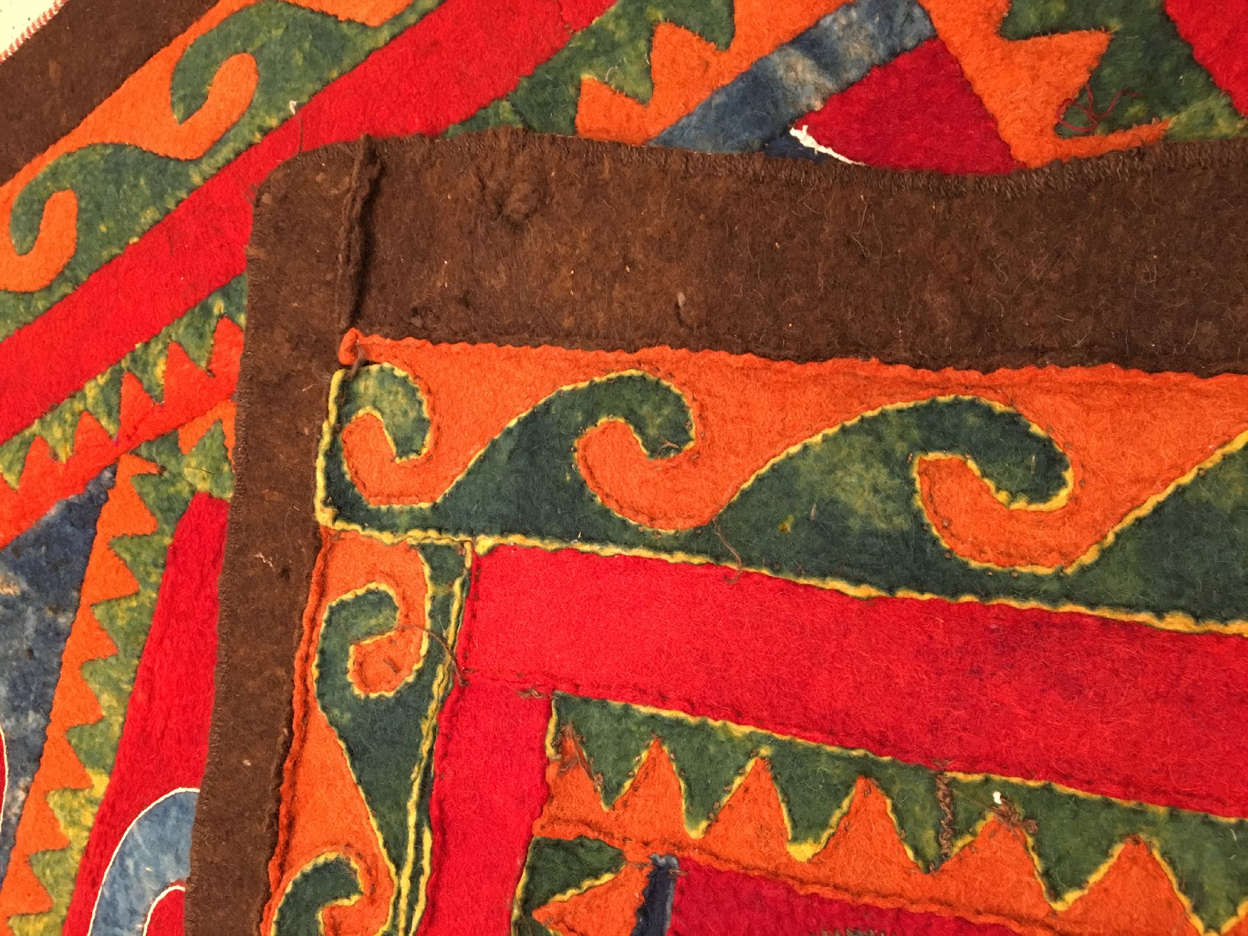 Detail g: Seltener Kirgisischer Shyrdak "Filzteppich" antik, Kirgisistan, Ende 19.Jhd., Filz. Hochdekorativer Filzteppich der Kirgisen mit ...