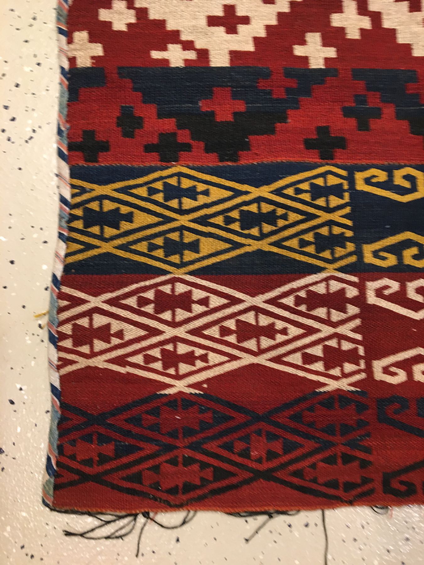 Detail g: Ghudjeri "Flachgewebe" alt, Usbekistan, um 1920/1930, Wolle geknüpft auf Wolle. Dekorativer Ghudjeri mit charakteristischer Ornamentik, ...