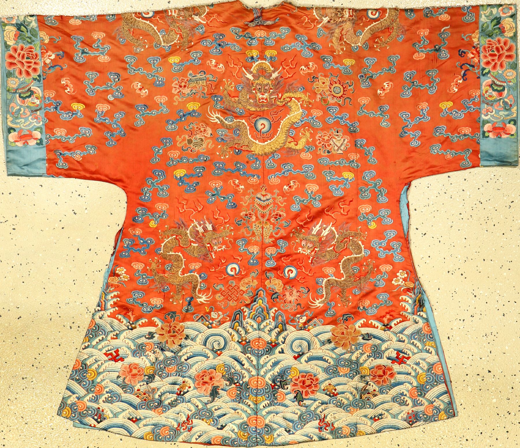 Detail i: Seltene chinesische "Drachen-Robe" antik "Seiden-Metallstickerei" (Gefertigt für eine wichtige Person in der verbotenen Stadt ...