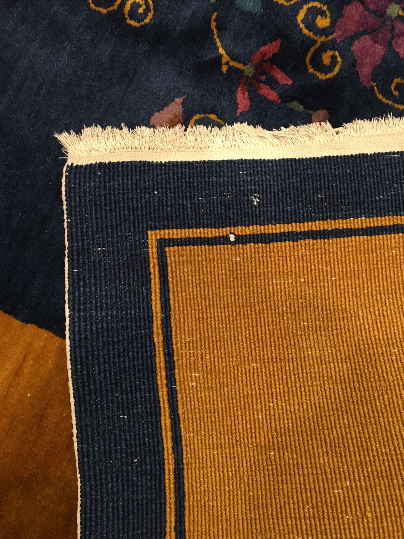 Detail f: Großer Peking alt (Art-Deco), Nordostchina, um 1910/1920, Korkwolle geknüpft auf Baumwolle. Dekorativer Art-Deco Peking mit indigoblauen Grund und ...