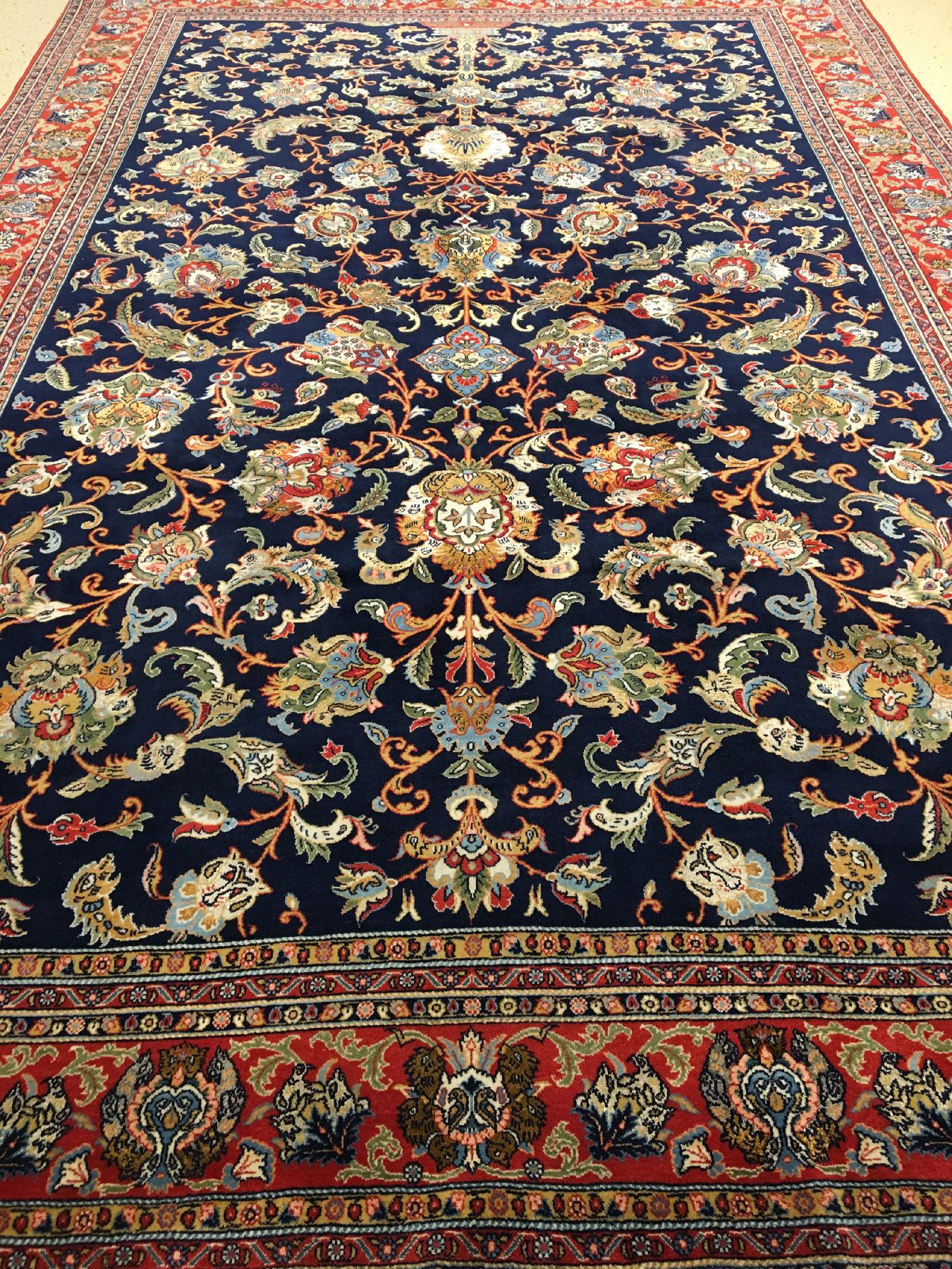 Detail a: Großer feiner Ghom "Shakeri" (Part-Silk) alt (Lebensbaum), Zentralpersien, um 1940, Korkwolle mit viel Seide geknüpft auf Seide. Feiner ...