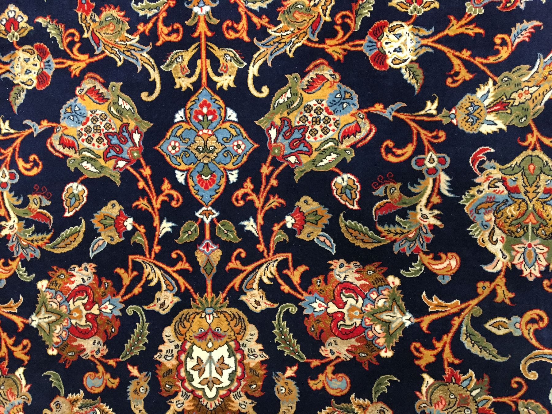 Detail c: Großer feiner Ghom "Shakeri" (Part-Silk) alt (Lebensbaum), Zentralpersien, um 1940, Korkwolle mit viel Seide geknüpft auf Seide. Feiner ...
