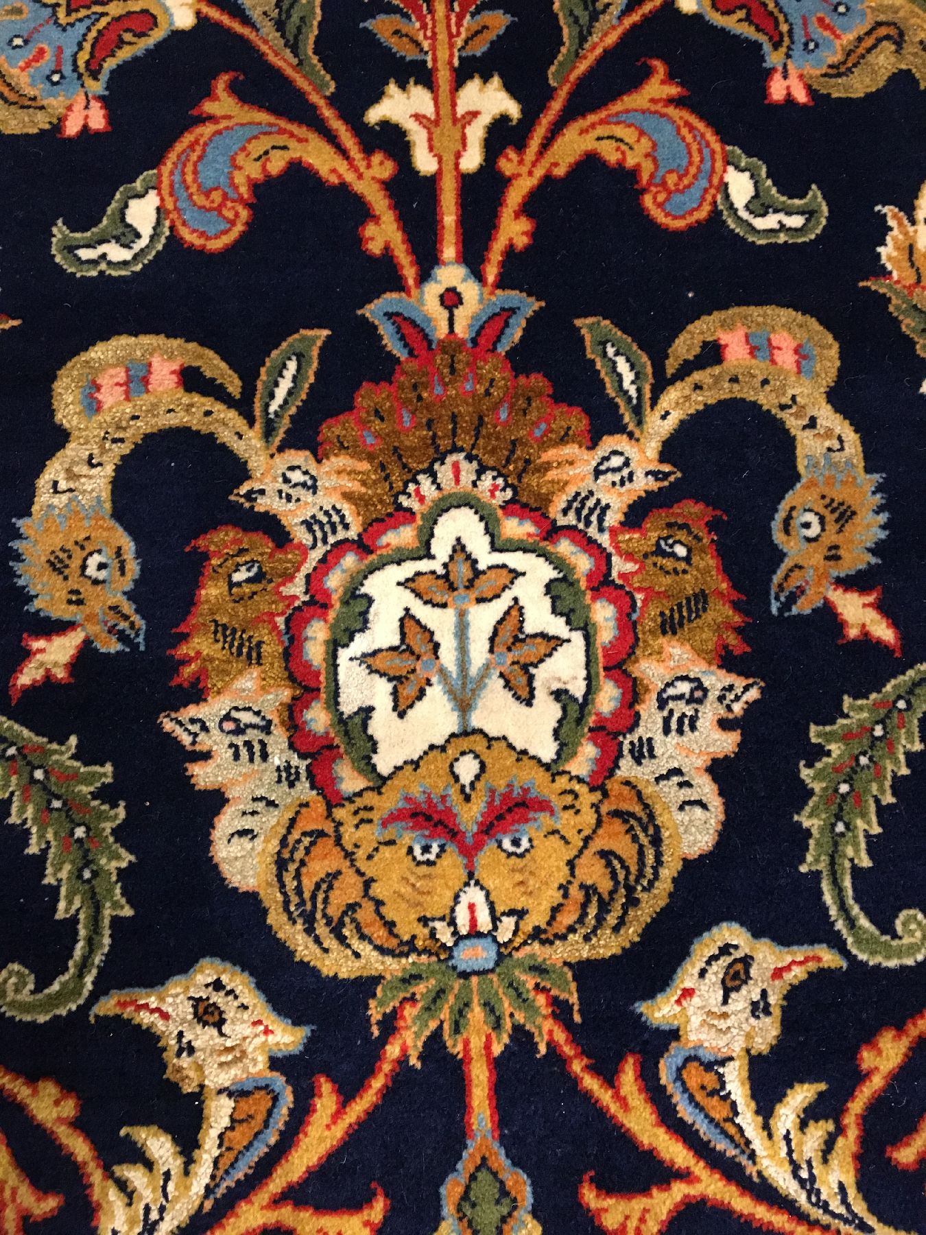 Detail d: Großer feiner Ghom "Shakeri" (Part-Silk) alt (Lebensbaum), Zentralpersien, um 1940, Korkwolle mit viel Seide geknüpft auf Seide. Feiner ...