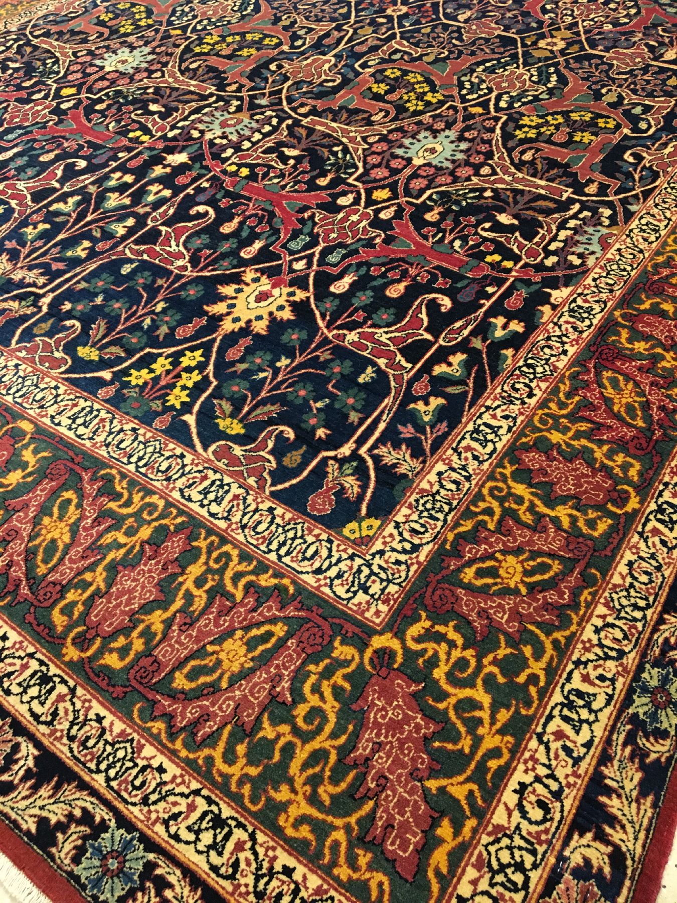 Detail c: Großer feiner Teheran antik, Zentralpersien, Ende 19.Jhd., Korkwolle geknüpft auf Baumwolle. Hochdekorativer Teppich mit Arabesken allover Muster ...