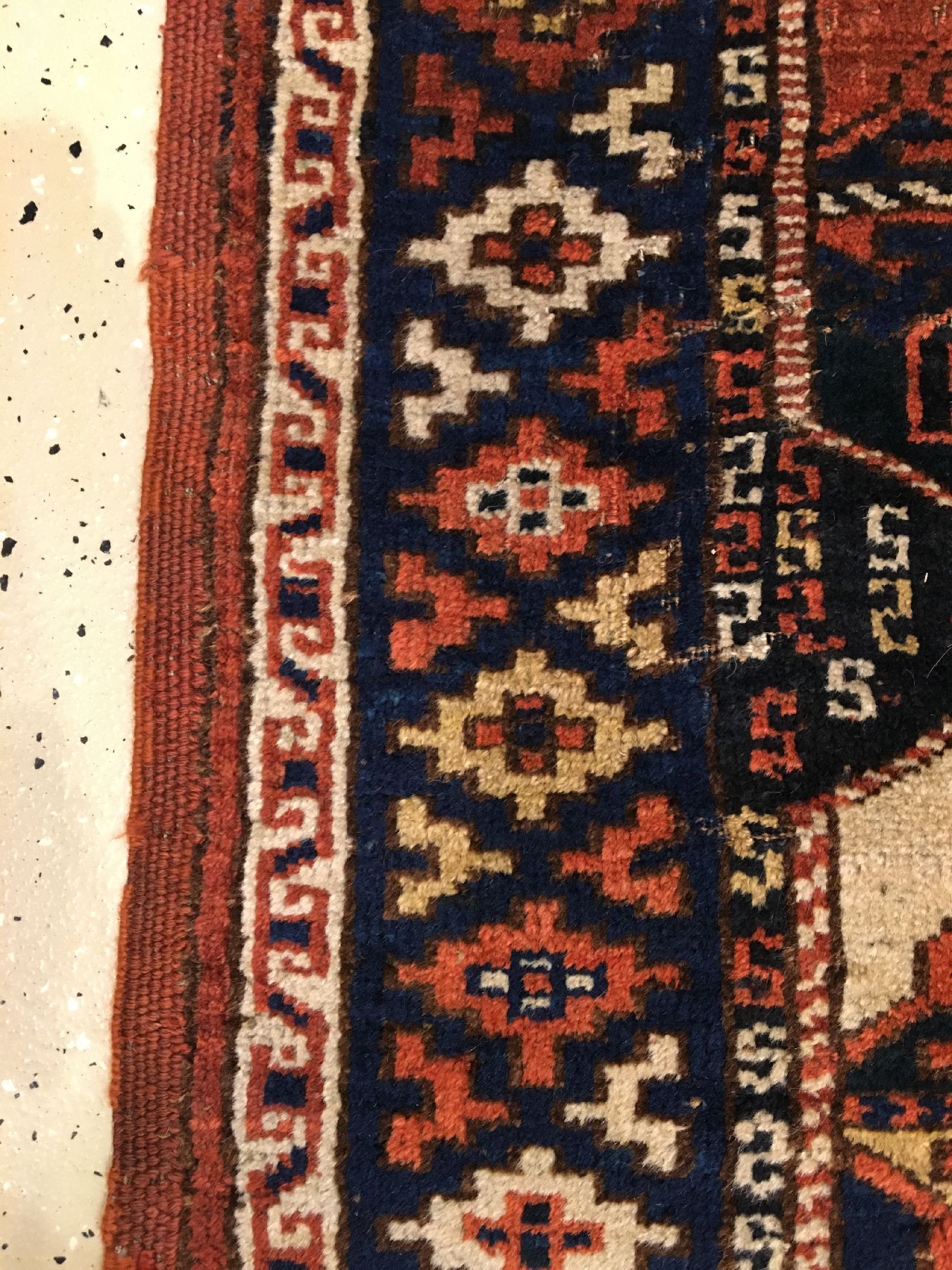 Detail e: Kirgisischer "Hauptteppich" antik (Publiziert Bei Martin Volkmann), Kirgisistan Amu-Darja Region, 19.Jhd., Wolle geknüpft auf ...