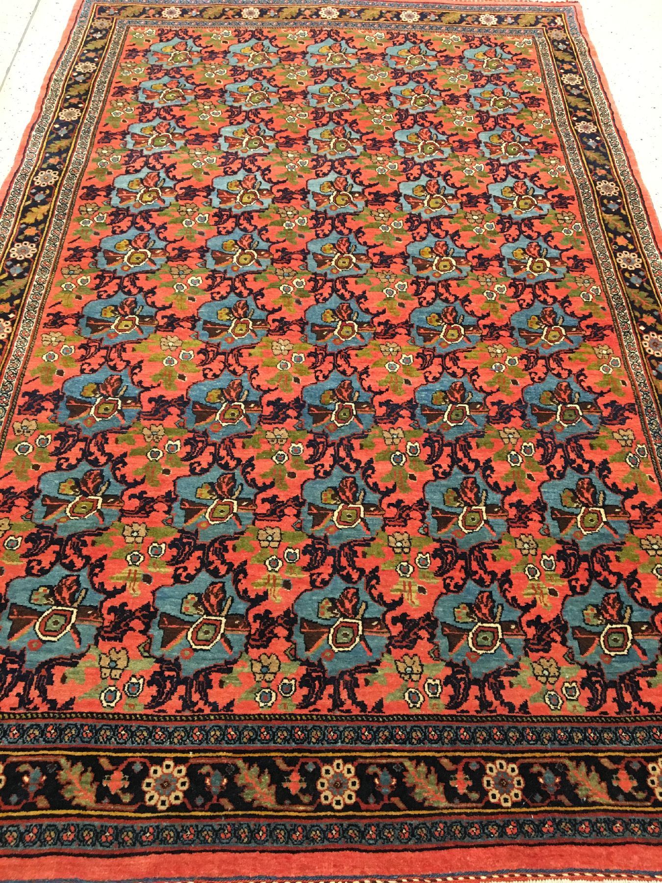 Detail a: Feiner Bidjar antik, Nordwestpersien, um 1900, Korkwolle geknüpft auf Baumwolle. Feiner Bidjar mit erstklassigen und ausdrucksstarken Naturfarben. ...
