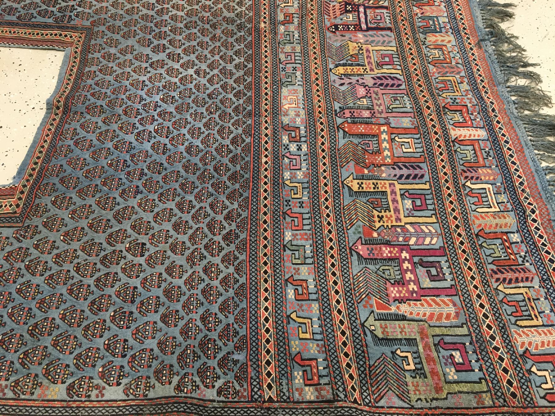 Detail b: Seltene feine Azeri "Pferdedecke" antik, Kaukasus Azerbaijan, 19.Jhd., Wolle gewebt in Verneh-Technik auf Wolle. Himmelblaue Pferdedecke ...