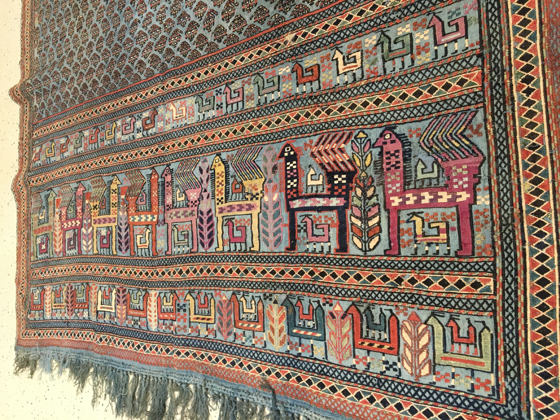 Detail d: Seltene feine Azeri "Pferdedecke" antik, Kaukasus Azerbaijan, 19.Jhd., Wolle gewebt in Verneh-Technik auf Wolle. Himmelblaue Pferdedecke ...