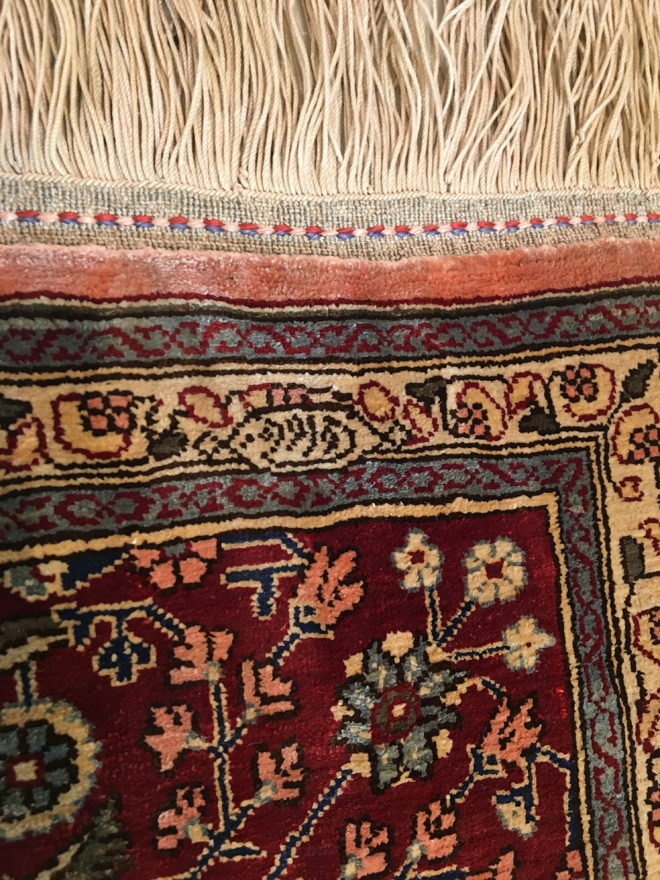 Detail h: Feiner metallbroschierter Seiden Hereke alt (Signiert), Türkei, um 1960, reine Naturseide mit Metallbrokat. Eleganter Seiden Hereke im Stile der ...