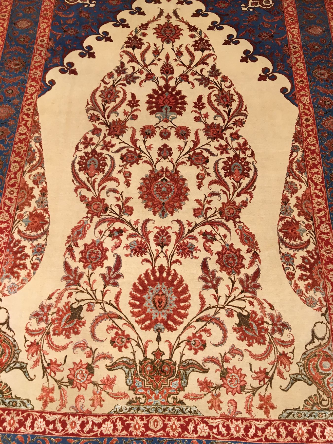 Detail a: Seltener großer feiner Teheran "Part-Silk" alt, Zentralpersien, um 1940, Korkwolle mitviel Seide geknüpft auf Baumwolle. Hochdekorativer ...