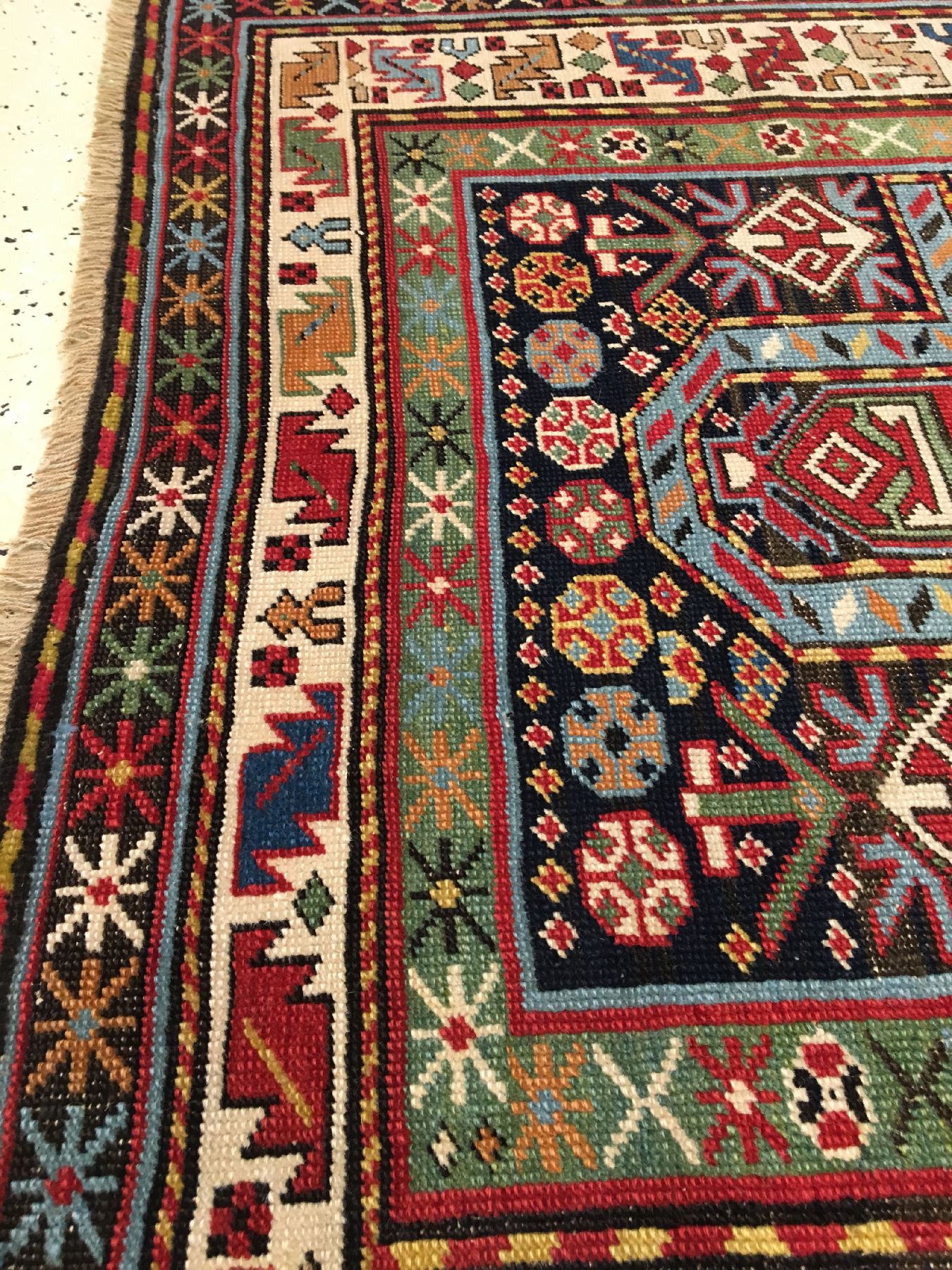 Detail e: Seltener Karabagh "Gebetsteppich" antik, Südkaukasus, 19.Jhd., Wolle geknüpft auf Wolle. Farbenfroher Gebetsteppich aus dem ...