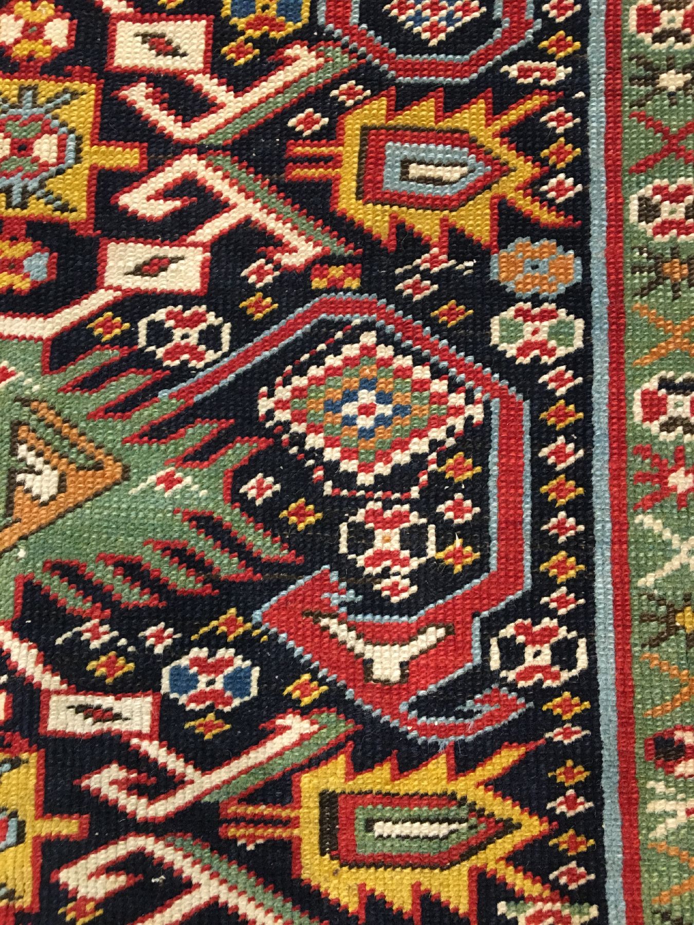 Detail f: Seltener Karabagh "Gebetsteppich" antik, Südkaukasus, 19.Jhd., Wolle geknüpft auf Wolle. Farbenfroher Gebetsteppich aus dem ...
