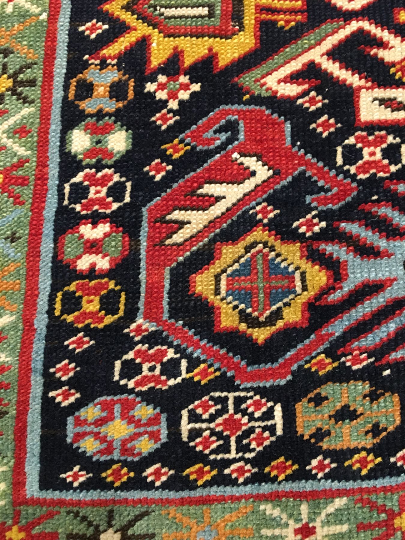 Detail g: Seltener Karabagh "Gebetsteppich" antik, Südkaukasus, 19.Jhd., Wolle geknüpft auf Wolle. Farbenfroher Gebetsteppich aus dem ...