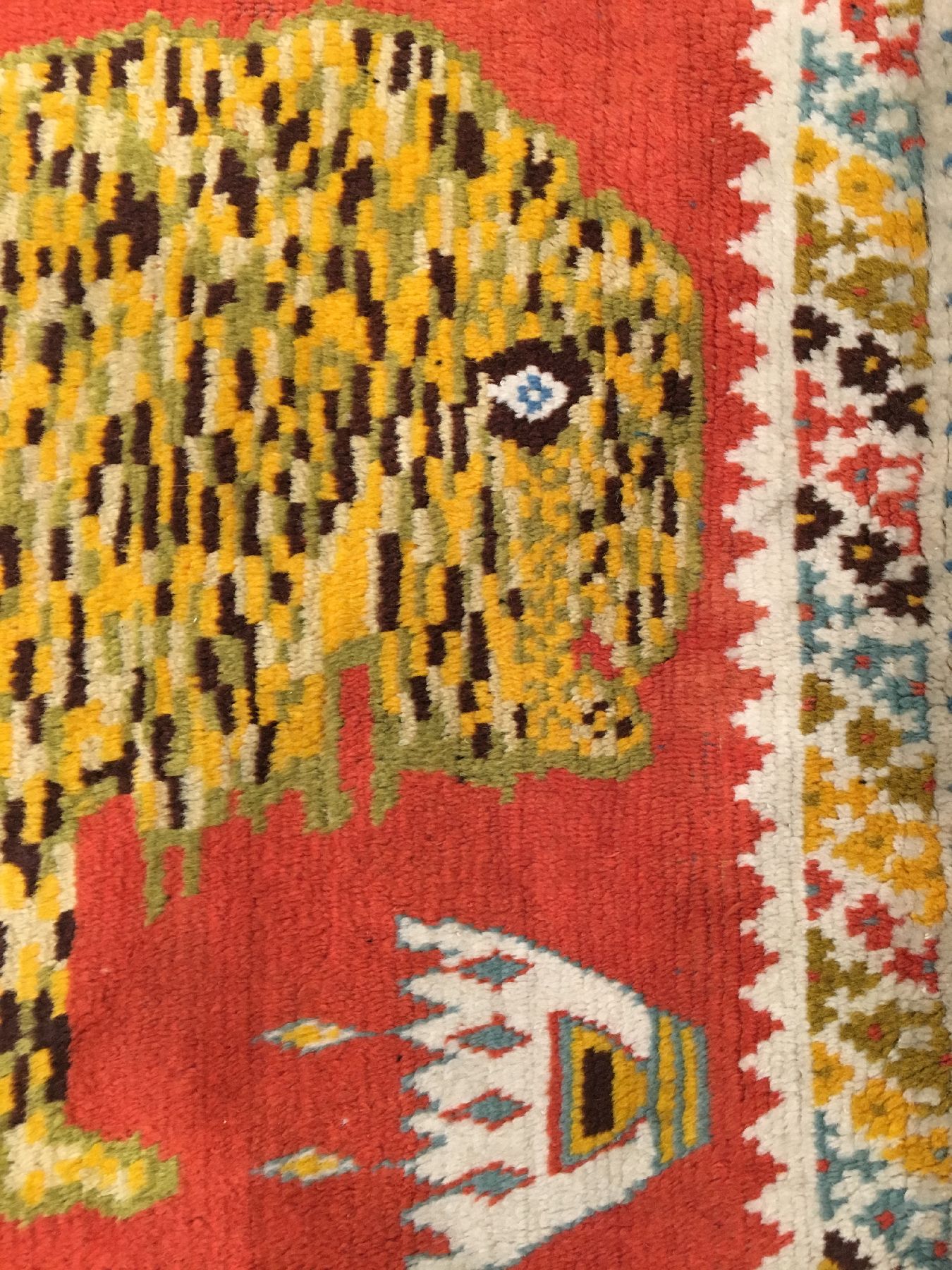 Detail c: Gaschgai "Löwen-Gabbeh" antik (Rückseite mit Mohamarat Regenbogen Muster), Südwestpersien, Ende 19.Jhd., Wolle geknüpft auf Wolle. Ein ...