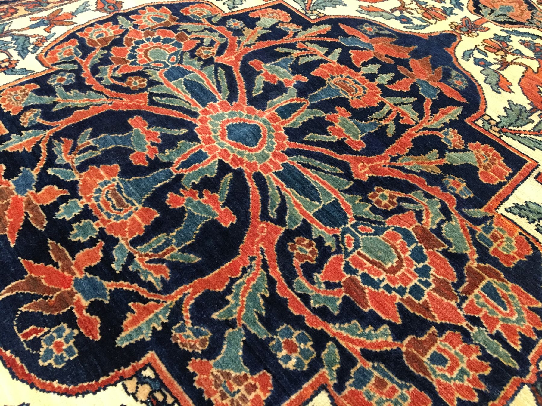 Detail c: Sehr feiner Mischan-Malayer antik, Westpersien, 19.Jhd., Wolle geknüpft auf Baumwolle. Tuchfeiner Malayer aus dem Dorf Mischan mit erstklassigen ...