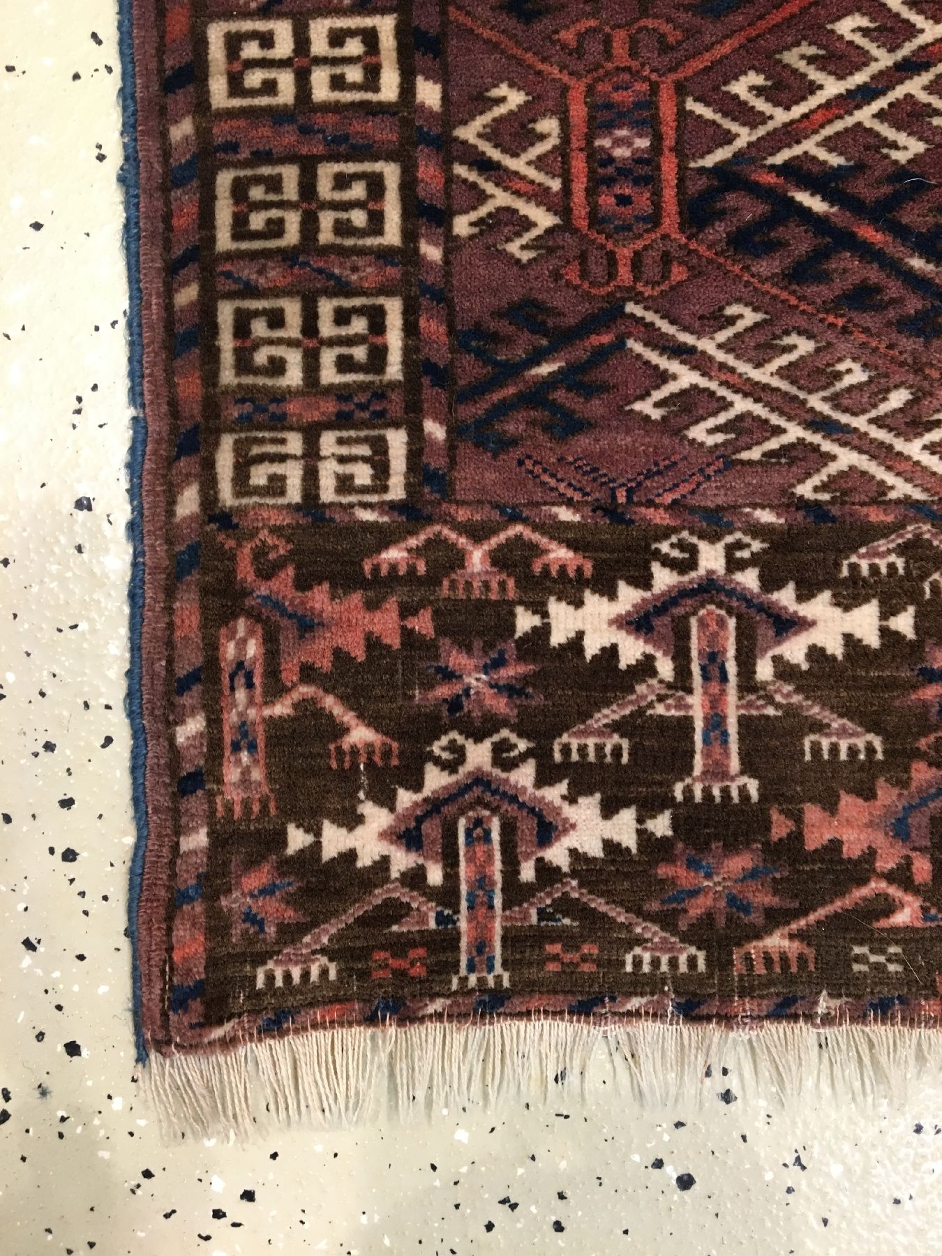 Detail e: Feiner Tekke "Engsi" antik, Turkmenistan, 19.Jhd., Wolle geknüpft auf Wolle. Feiner Türteppich der Tekke Turkmenen mit seltener Baum ...