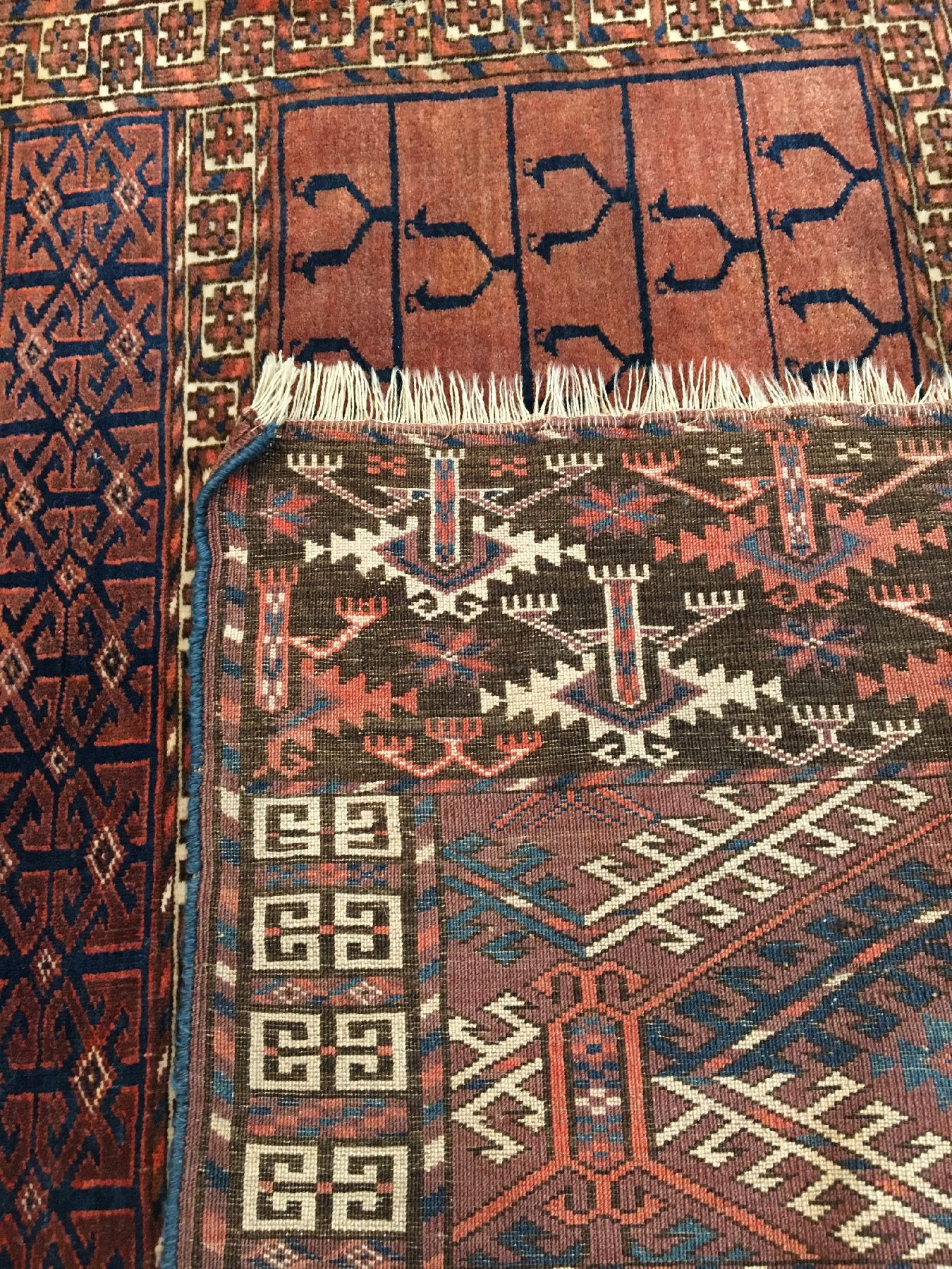 Detail f: Feiner Tekke "Engsi" antik, Turkmenistan, 19.Jhd., Wolle geknüpft auf Wolle. Feiner Türteppich der Tekke Turkmenen mit seltener Baum ...