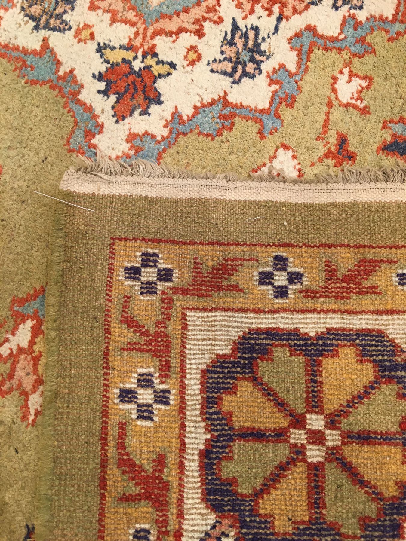 Detail d: Grüner Machilipatnam "Teppich" antik, Südostindien, Ende 19.Jhd., Wolle geknüpft auf Baumwolle. Hochdekortiver indischer Knüpfteppich ...