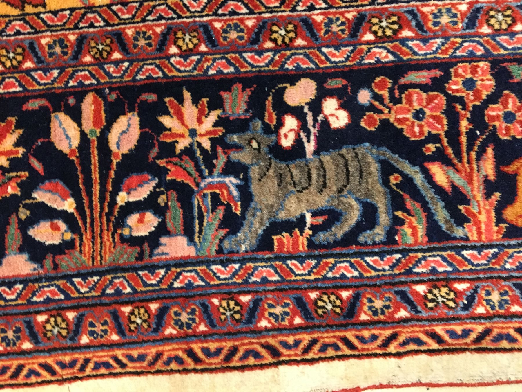 Detail h: Feiner gelber Keschan antik (Paradies-Lebensbaum), Zentralpersien, um 1900, Korkwolle geknüpft auf Baumwolle. Seltener Keschan mit kunstvollen und ...