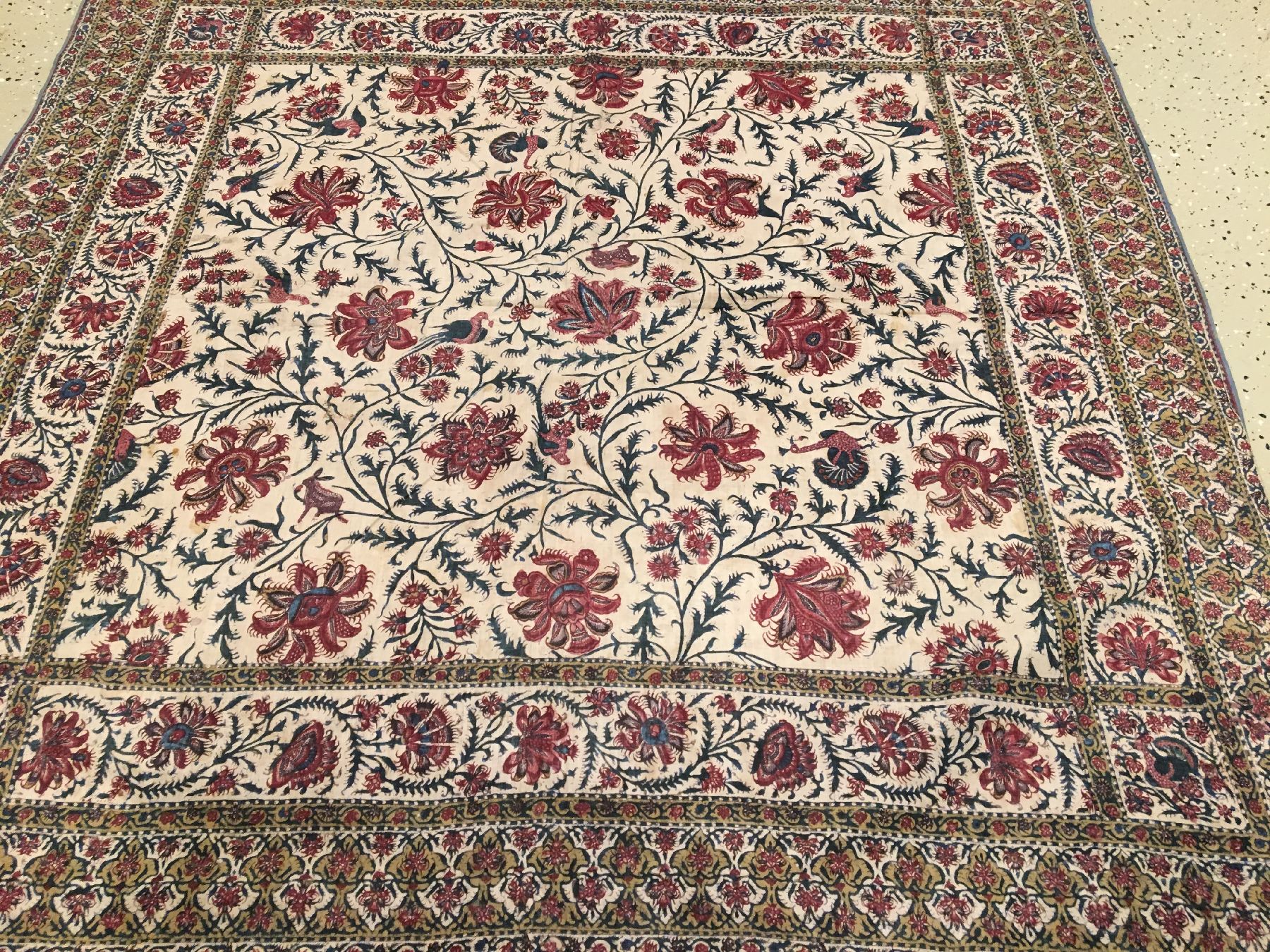 Detail a: Qalamkar antik (Stoffmalerei), Zentralpersien, 19.Jhd., Stoffmalerei/teilweise gedruckt. Seltener Qalamkar im kleinen Format mit kunstvoller ...