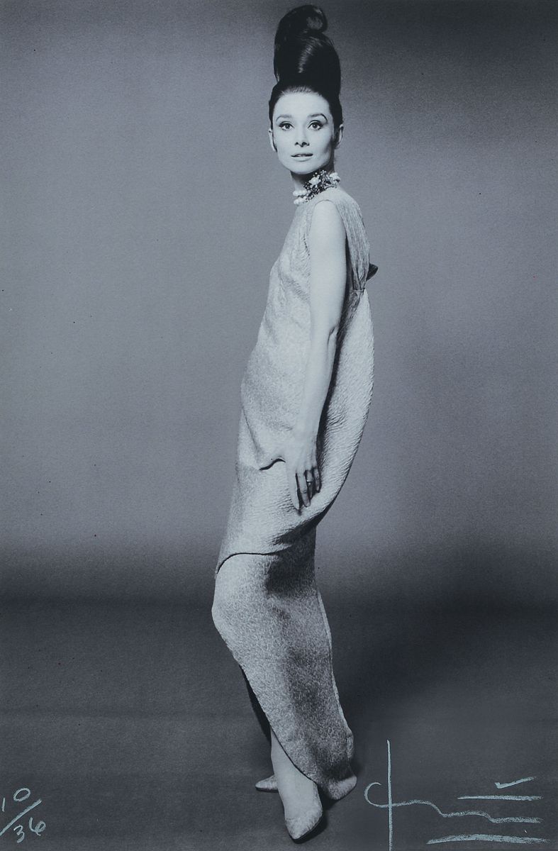 Bert Stern, 1926 - 2013, Audrey Hepburn, Fotografie, Irisprint auf festem mattem Fotopapier, handsigniert, num. 10/36, ca. 48 x 33 cm, unter Glas, ...