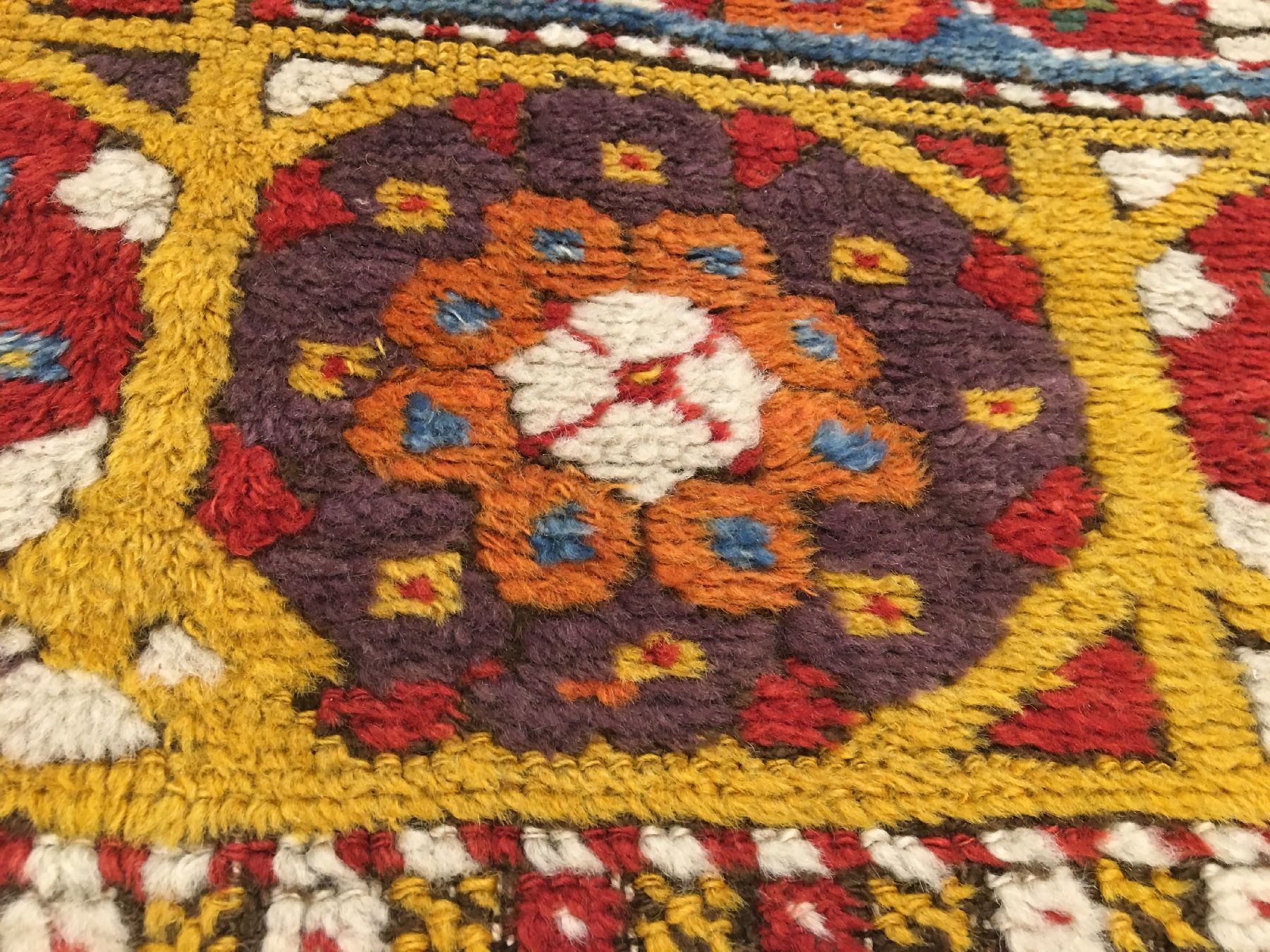 Detail d: Seltener früher Zentralanatolischer Dorf "Gebetsteppich" antik, Zentralanatolien wohl Konya-Region, um 1800 oder früher, Wolle geknüpft ...