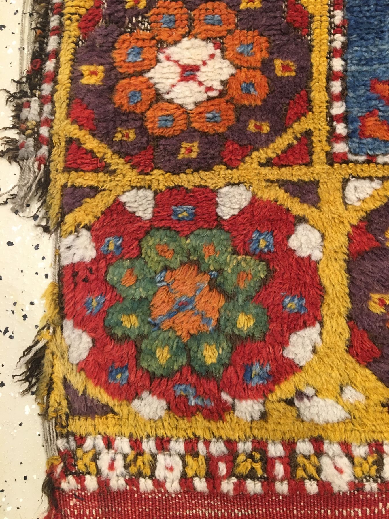 Detail e: Seltener früher Zentralanatolischer Dorf "Gebetsteppich" antik, Zentralanatolien wohl Konya-Region, um 1800 oder früher, Wolle geknüpft ...