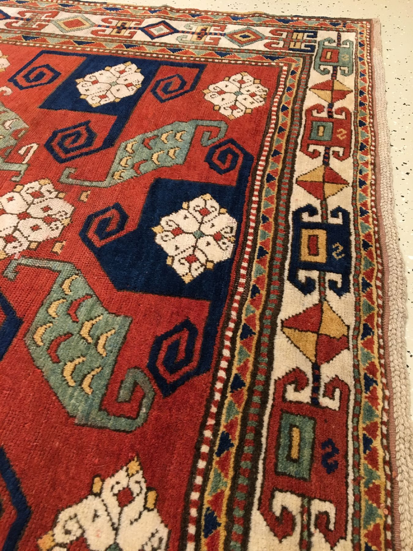 Detail f: Pinwheel Kasak antik (Swastika Kasak), Südwestkaukasus, 19.Jhd., Wolle geknüpft auf Wolle. Seltener Pinwheel Kasak mit typischen Muster aus ...