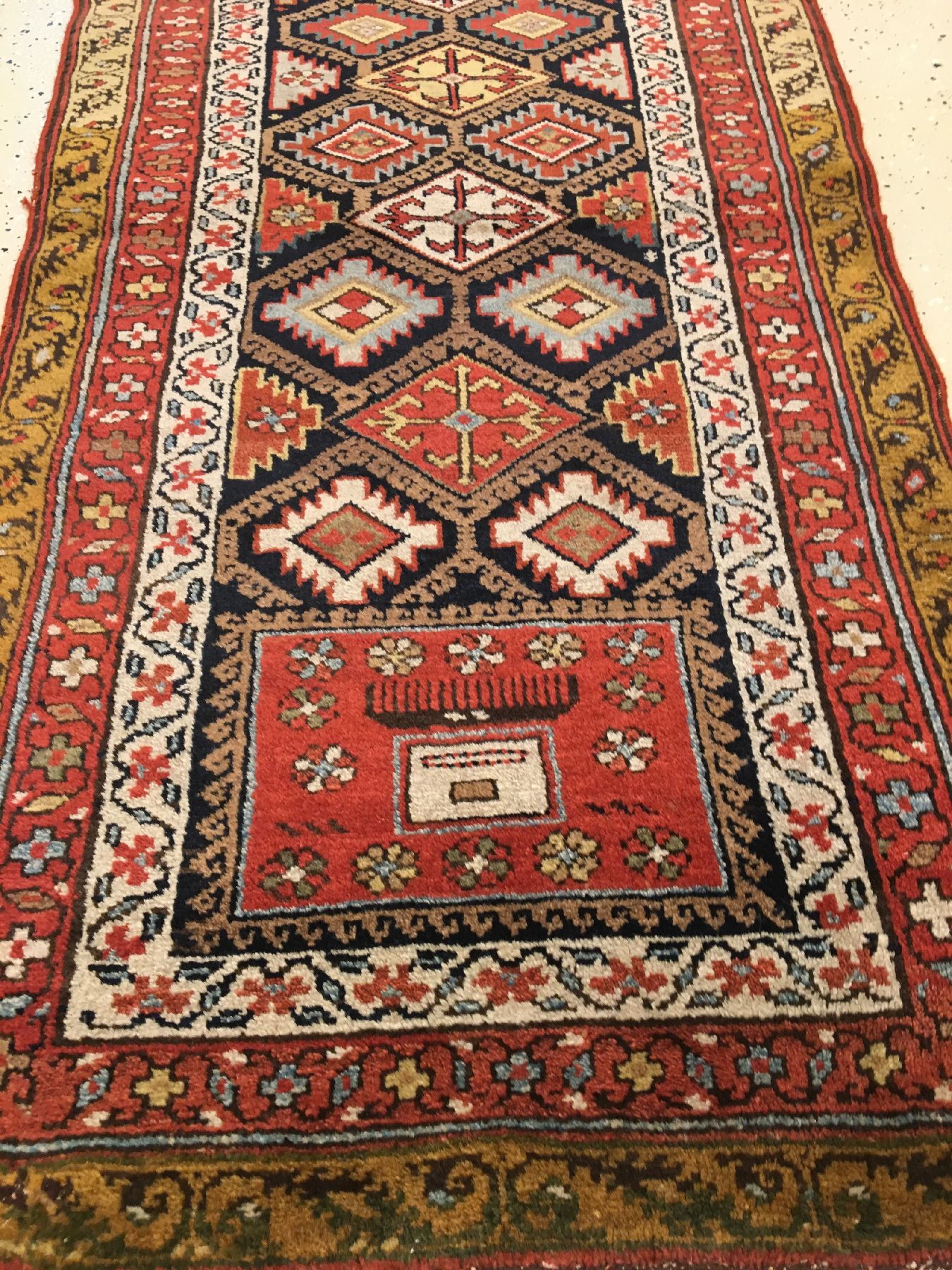 Detail b: Kleiner kurdischer "Gebetsteppich" antik, Nordwestpersien, Ende 19.Jhd., Wolle geknüpft auf Wolle. Feiner kurdischer Gebetsteppich mit ...