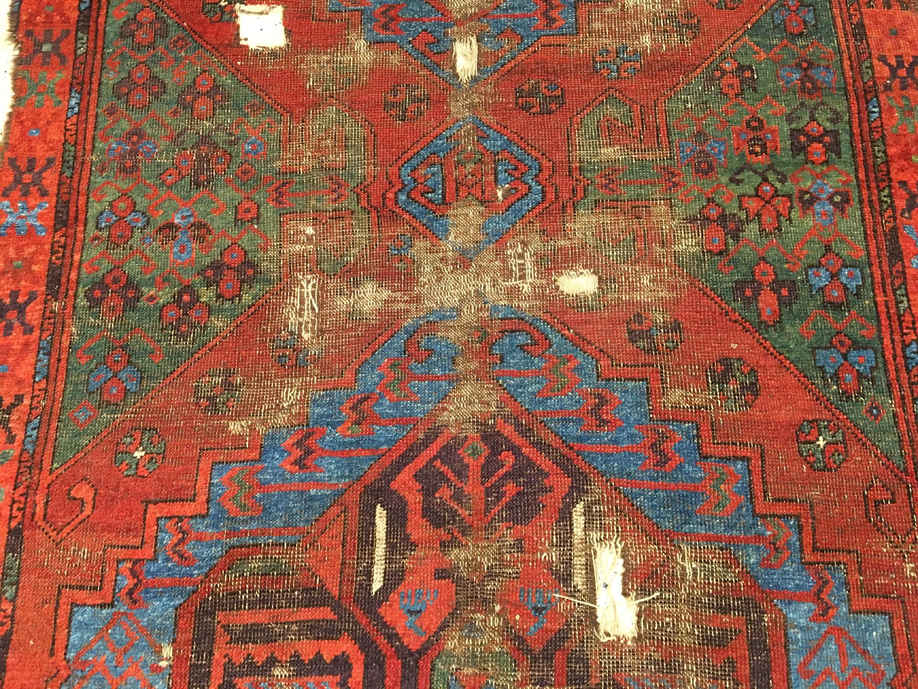 Detail g: Karapinar "Galerie" antik, Zentralanatolien Konya-Region, Mitte 19.Jhd., Wolle geknüpft auf Wolle. Früher Karapinar Teppich im Galerie ...