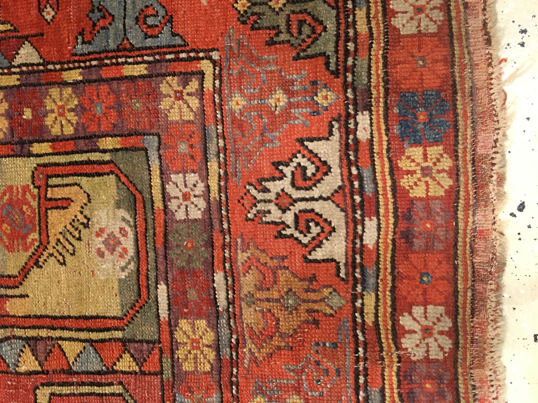 Detail f: Melas antik, Südwestanatolien, Mitte 19.Jhd., Wolle geknüpft auf Wolle. Früher Ada-Melas mit sehr guten Naturfarben (sehr tiefes aubergine und ...