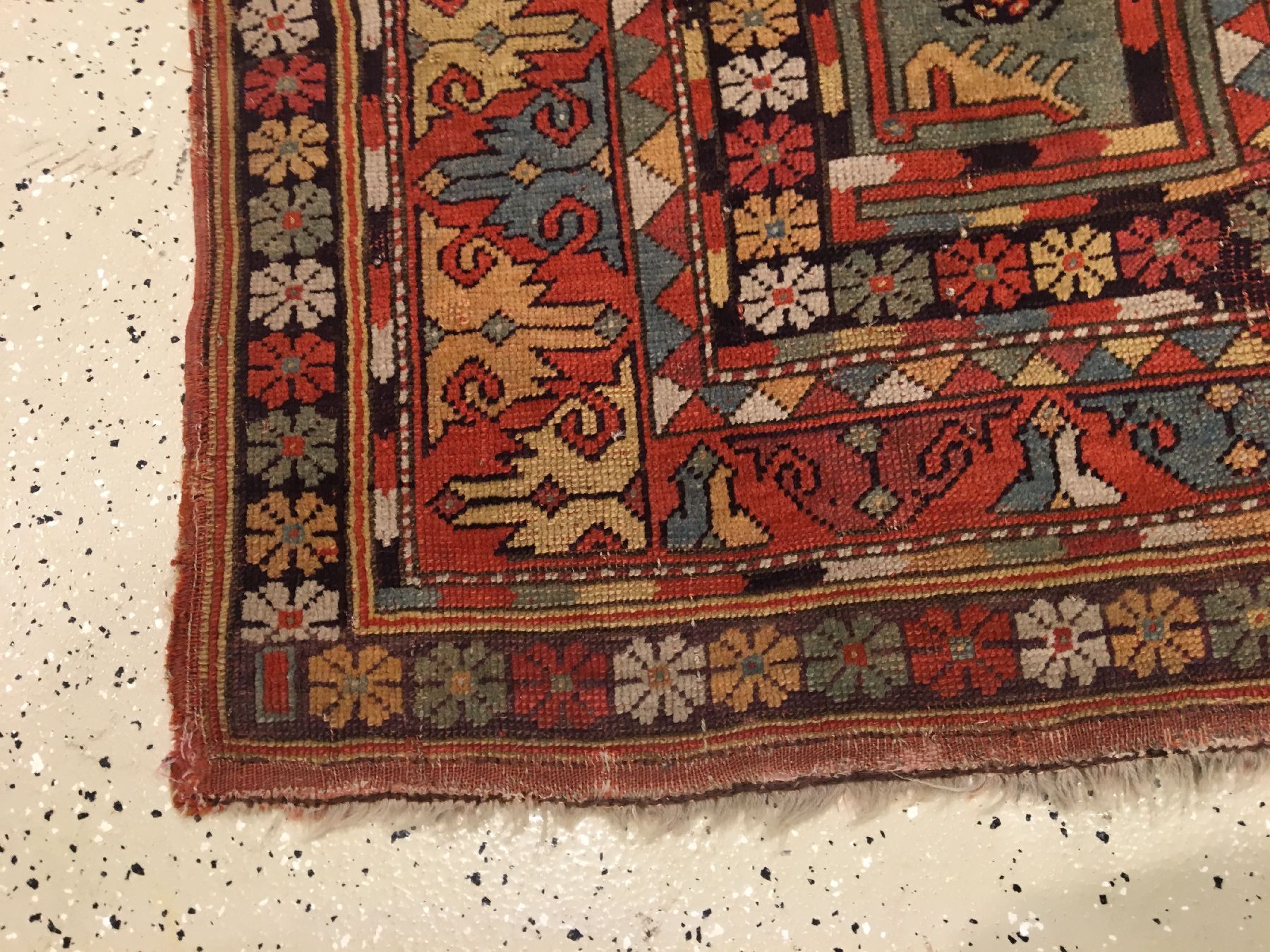Detail h: Melas antik, Südwestanatolien, Mitte 19.Jhd., Wolle geknüpft auf Wolle. Früher Ada-Melas mit sehr guten Naturfarben (sehr tiefes aubergine und ...